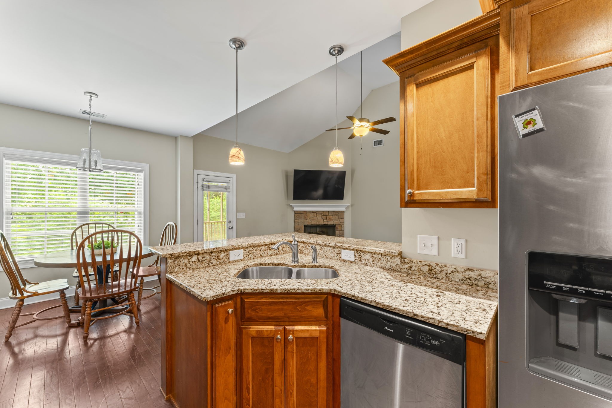 176 Sparrow Gap Dr Property Photo 18