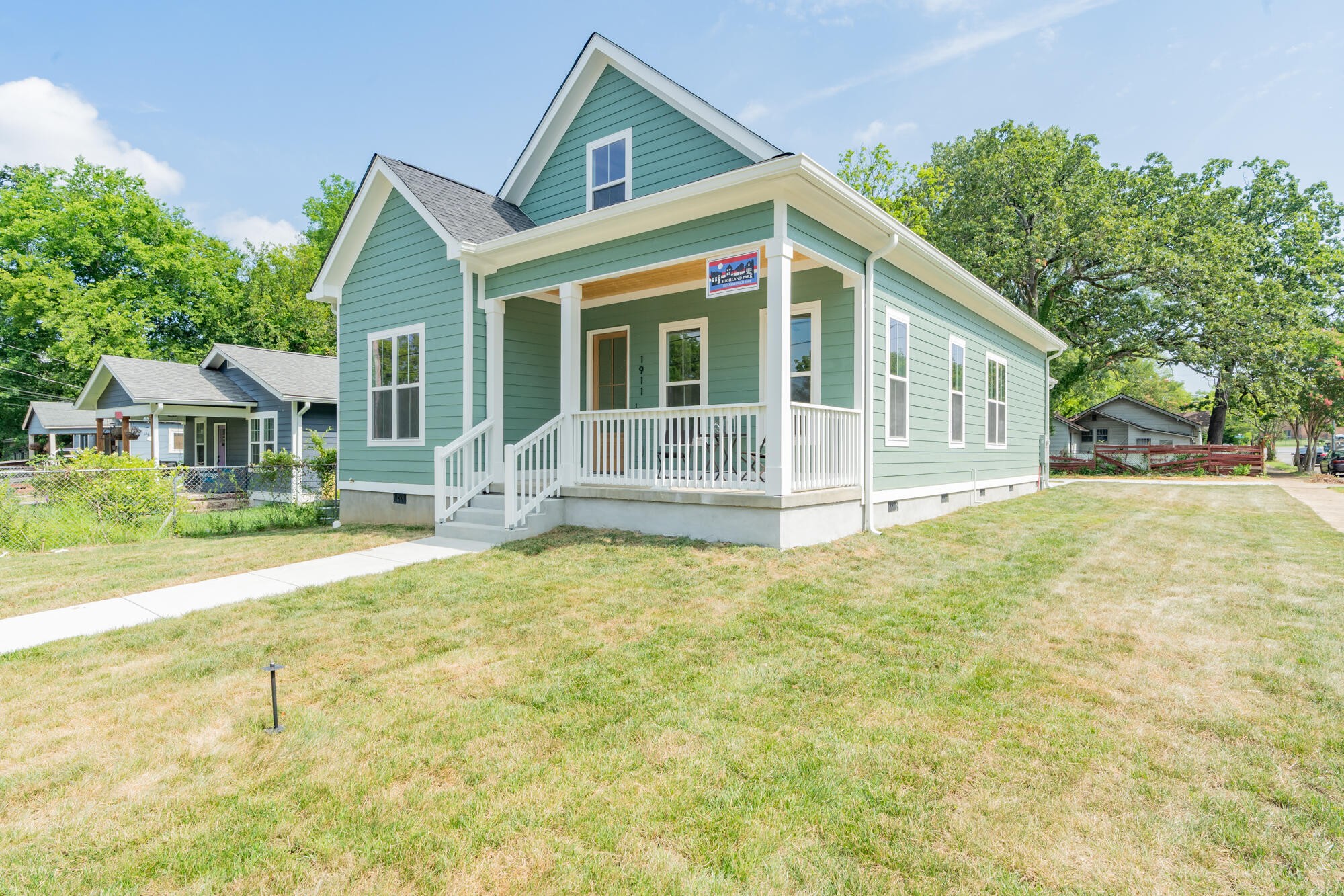 1911 E 12th Street Property Photo