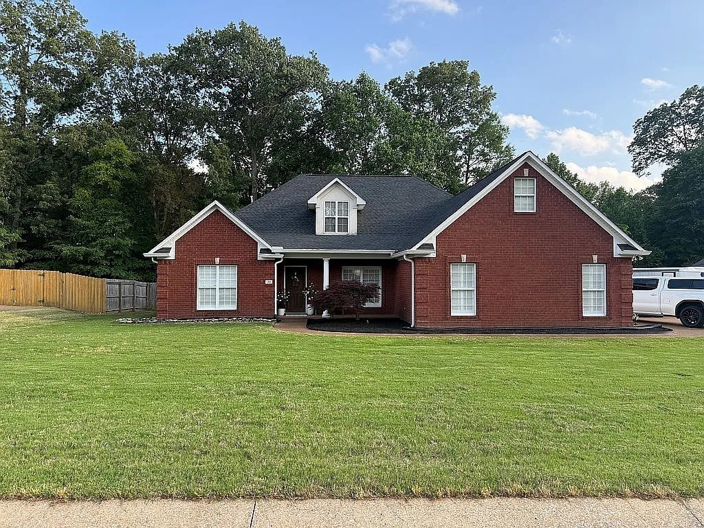 30 Brookhollow Cv Property Photo 1