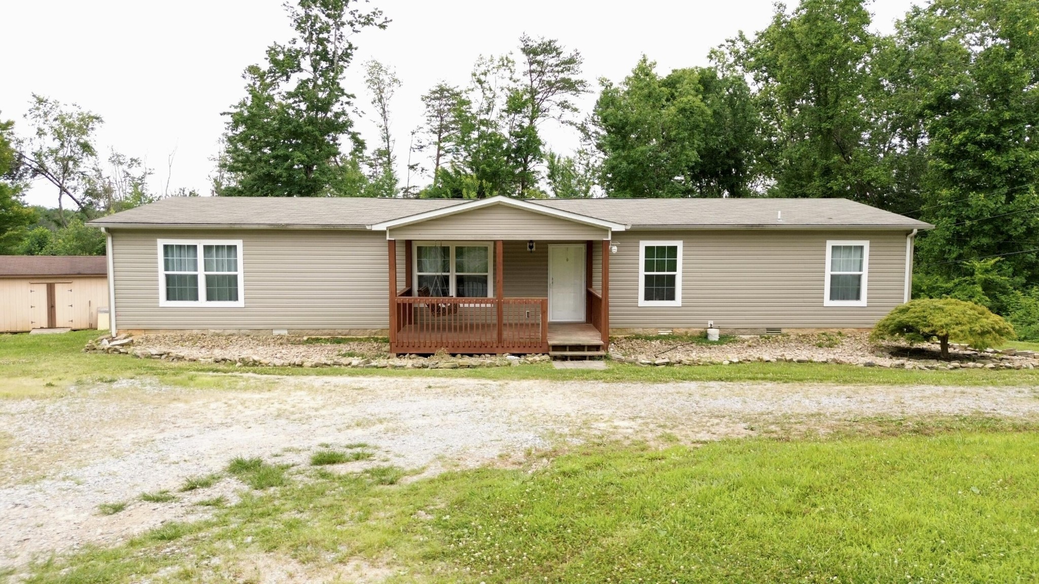 176 Tipton Hill Lane Property Photo 1