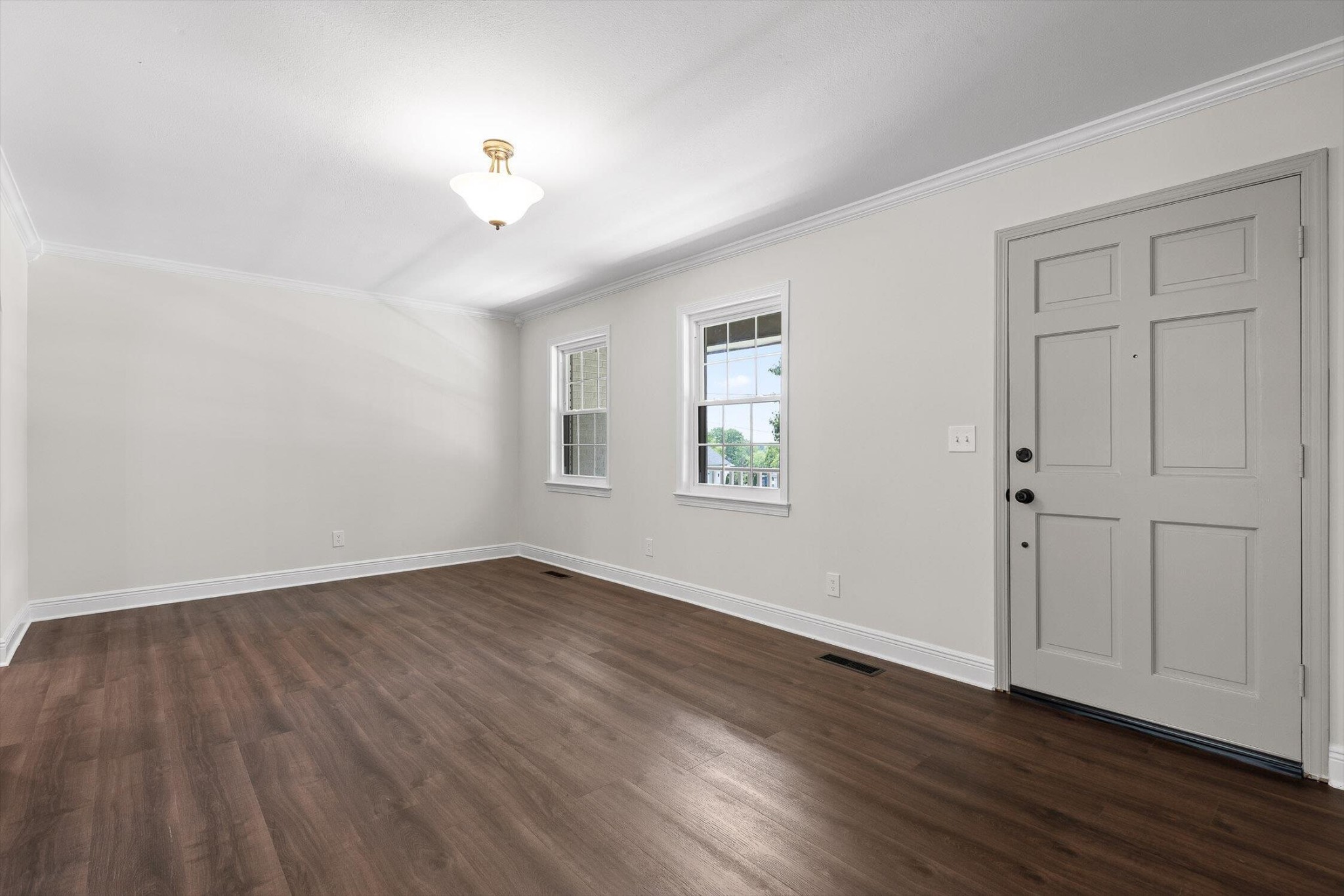 145 Kittle Street Property Photo 5