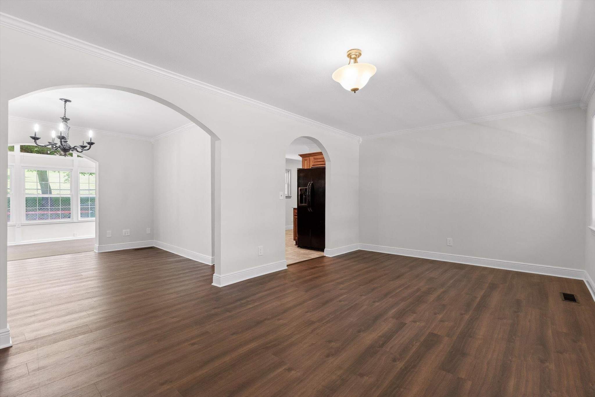 145 Kittle Street Property Photo 6