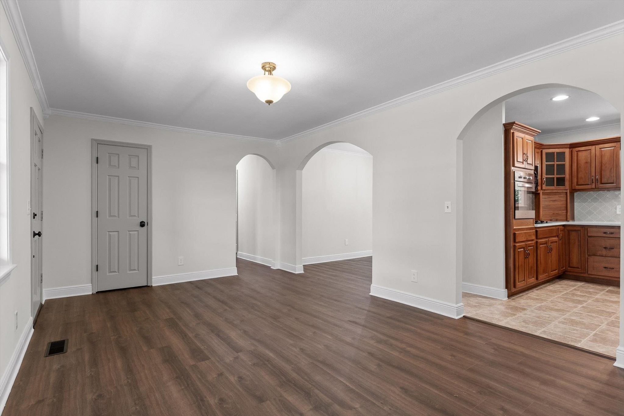 145 Kittle Street Property Photo 7