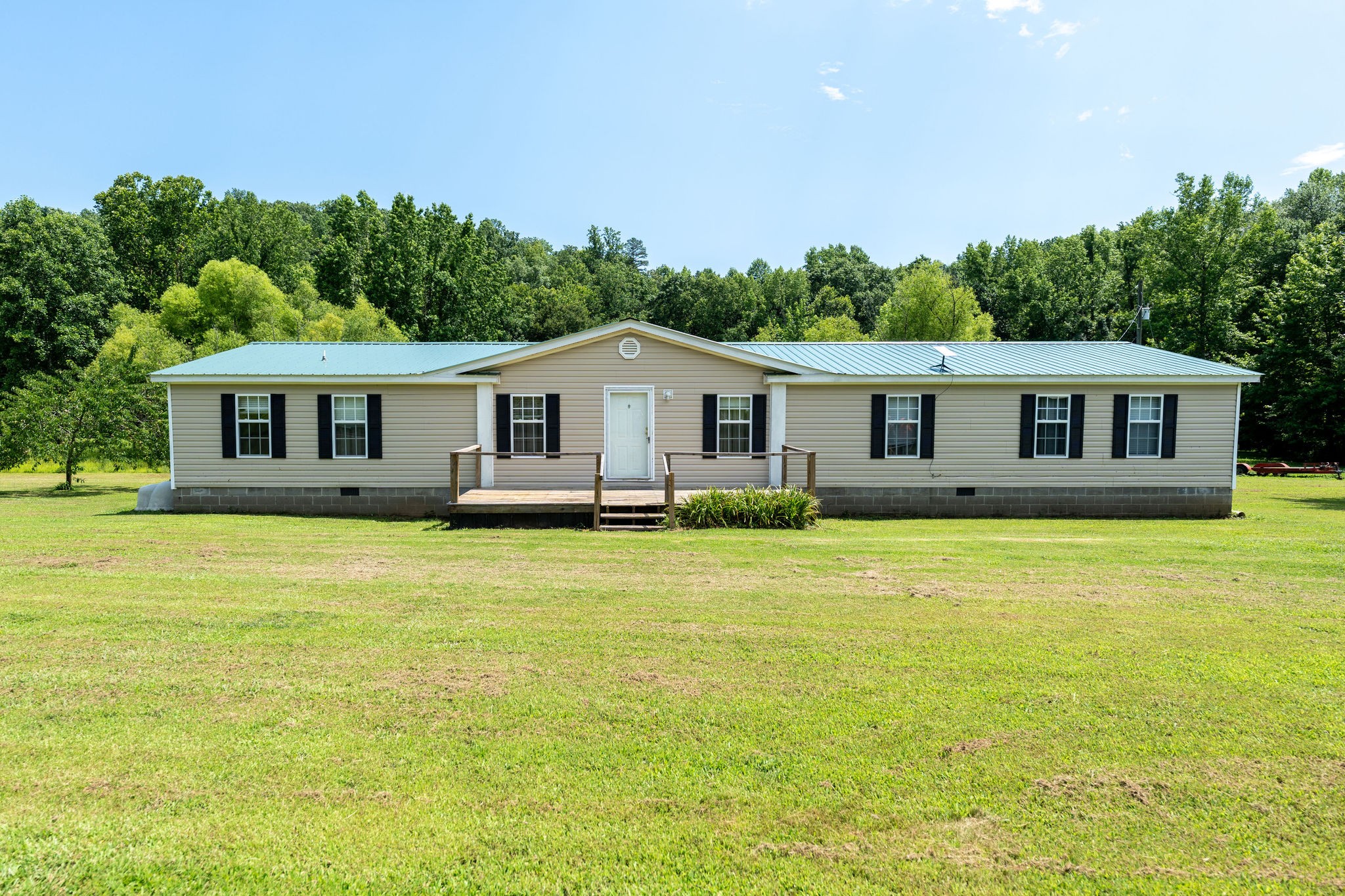 450 Oldtown Branch Road Property Photo 1