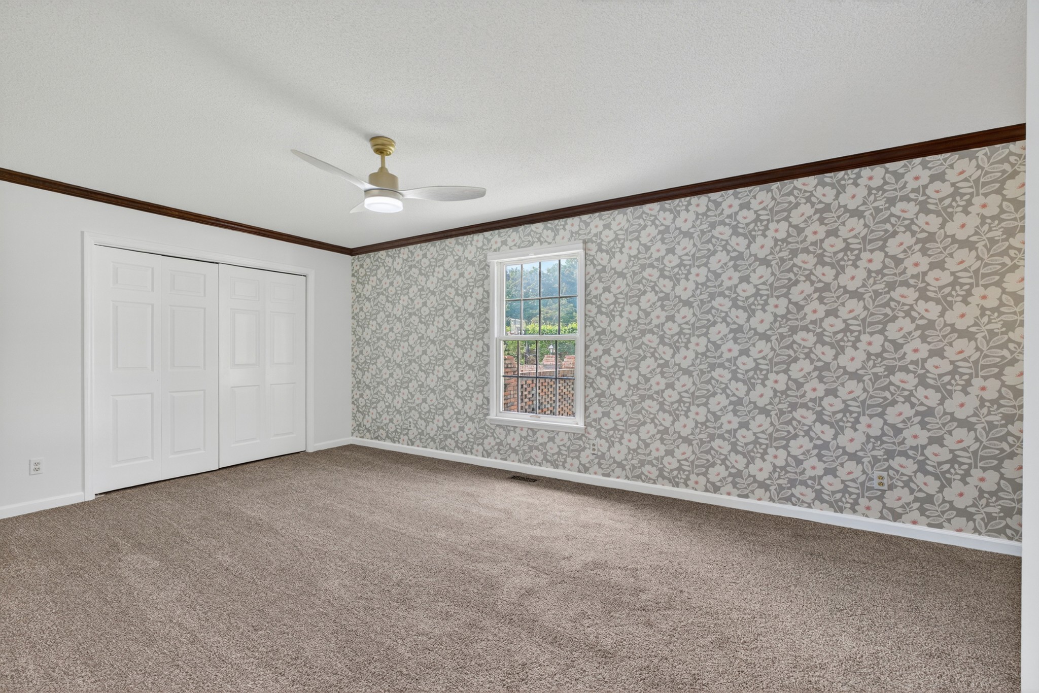 813 Manor Dr Property Photo 18