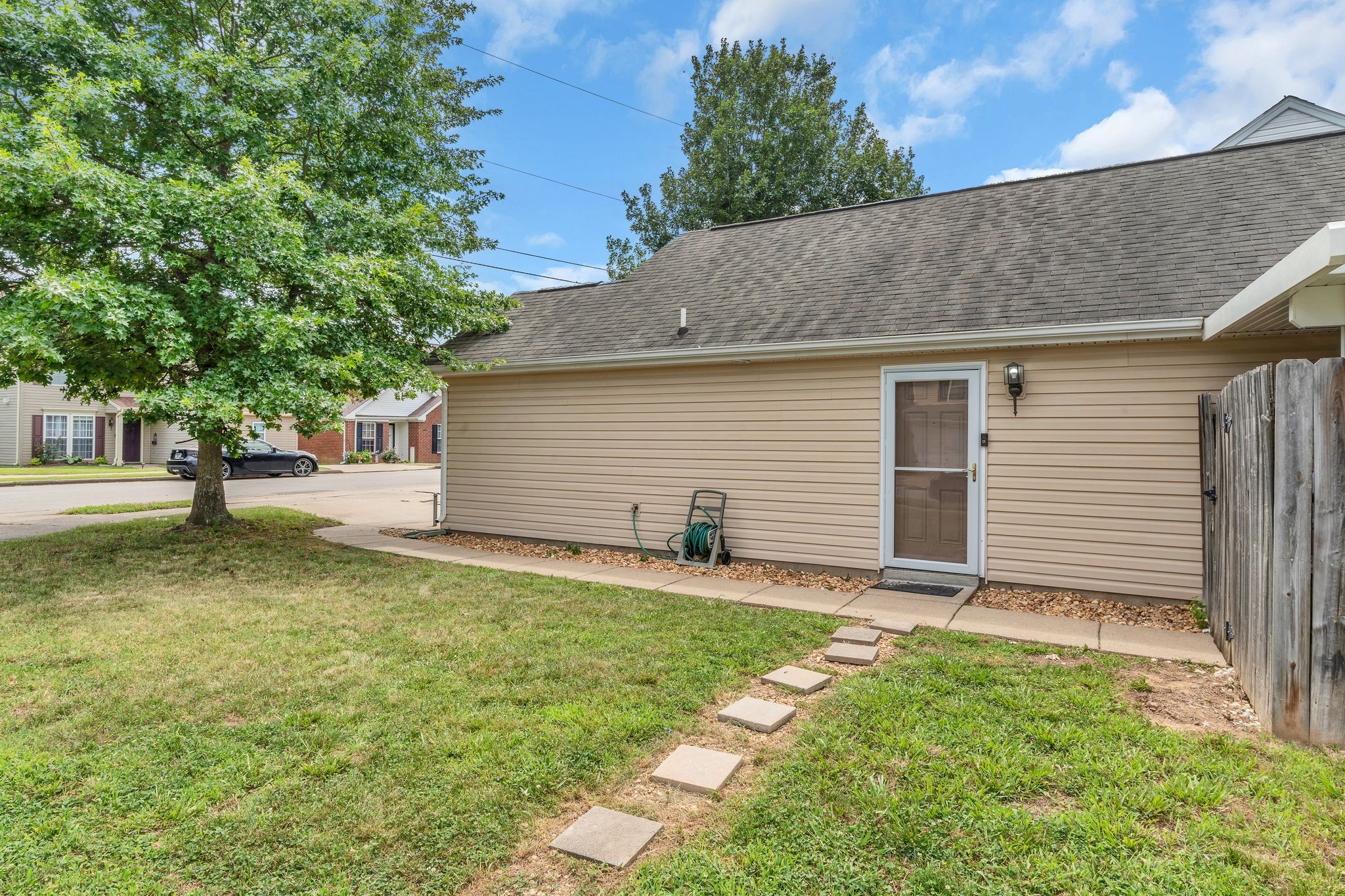 2637 River Meade Way Property Photo 4