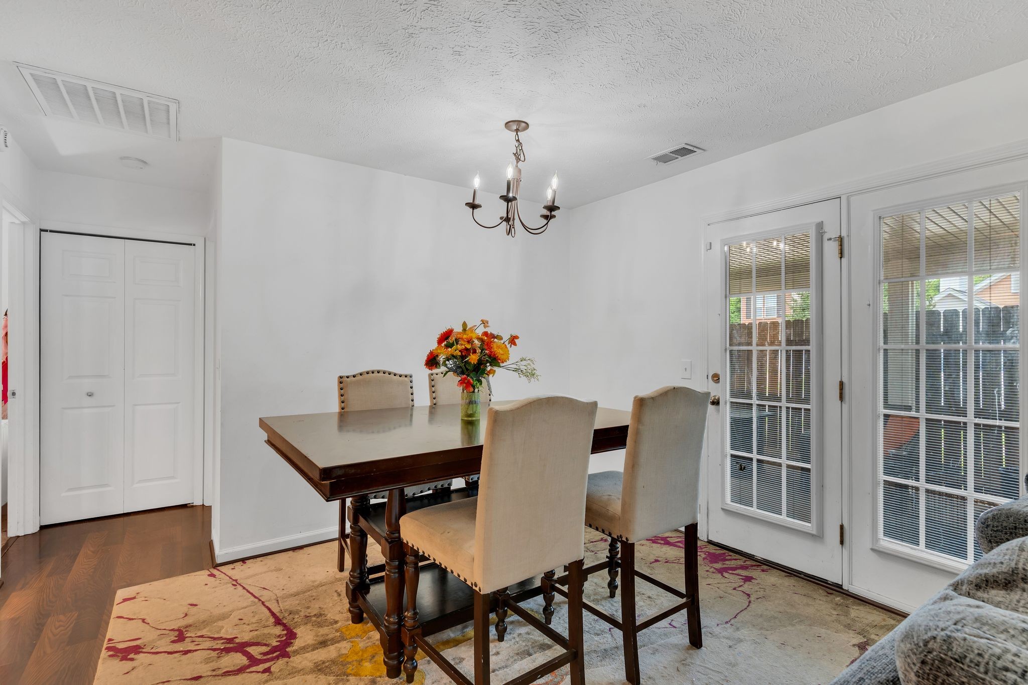 2637 River Meade Way Property Photo 8