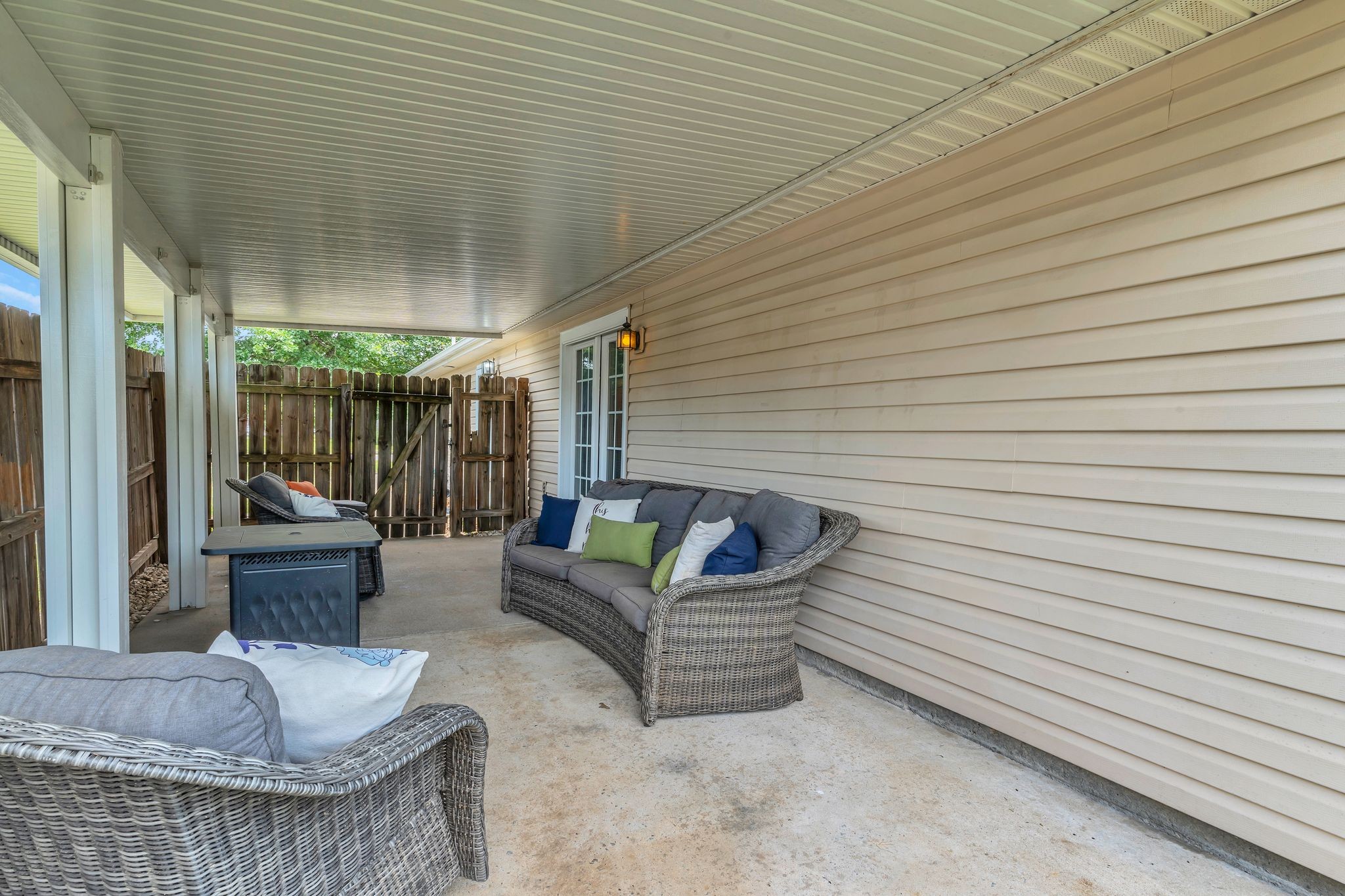 2637 River Meade Way Property Photo 22