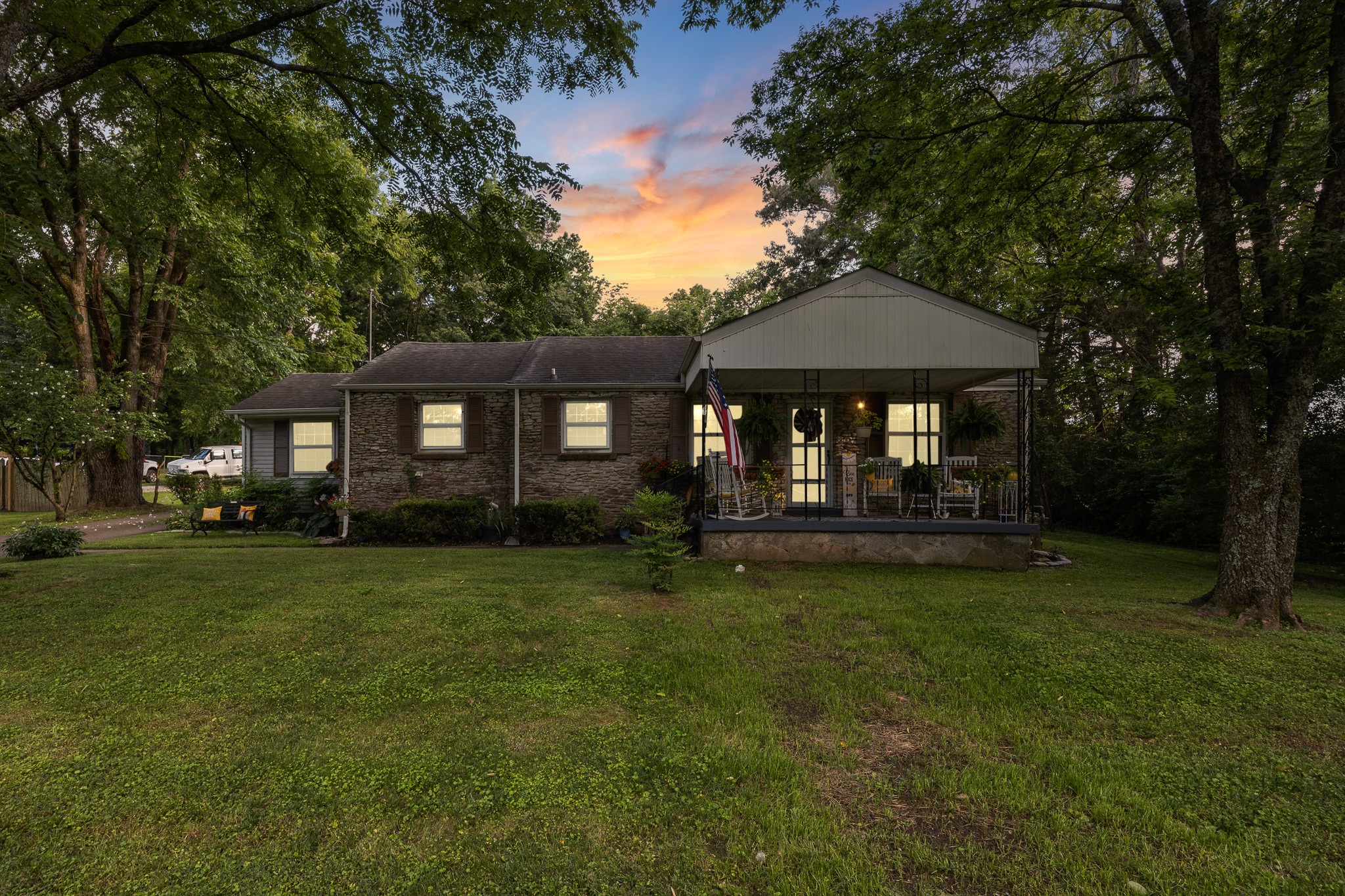 1225 Currey Rd Property Photo 1