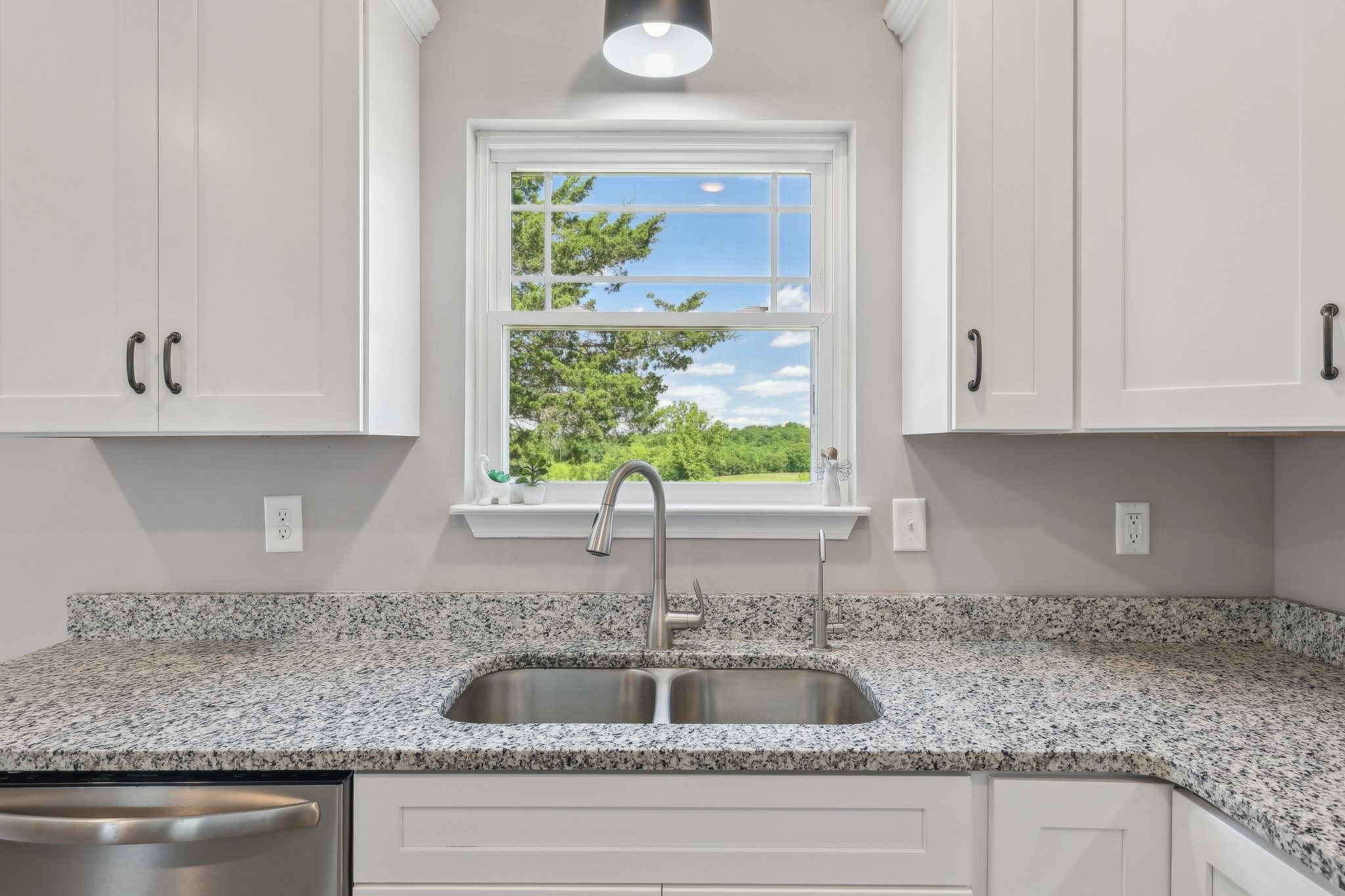 1219 Oak Grove Rd Property Photo 17