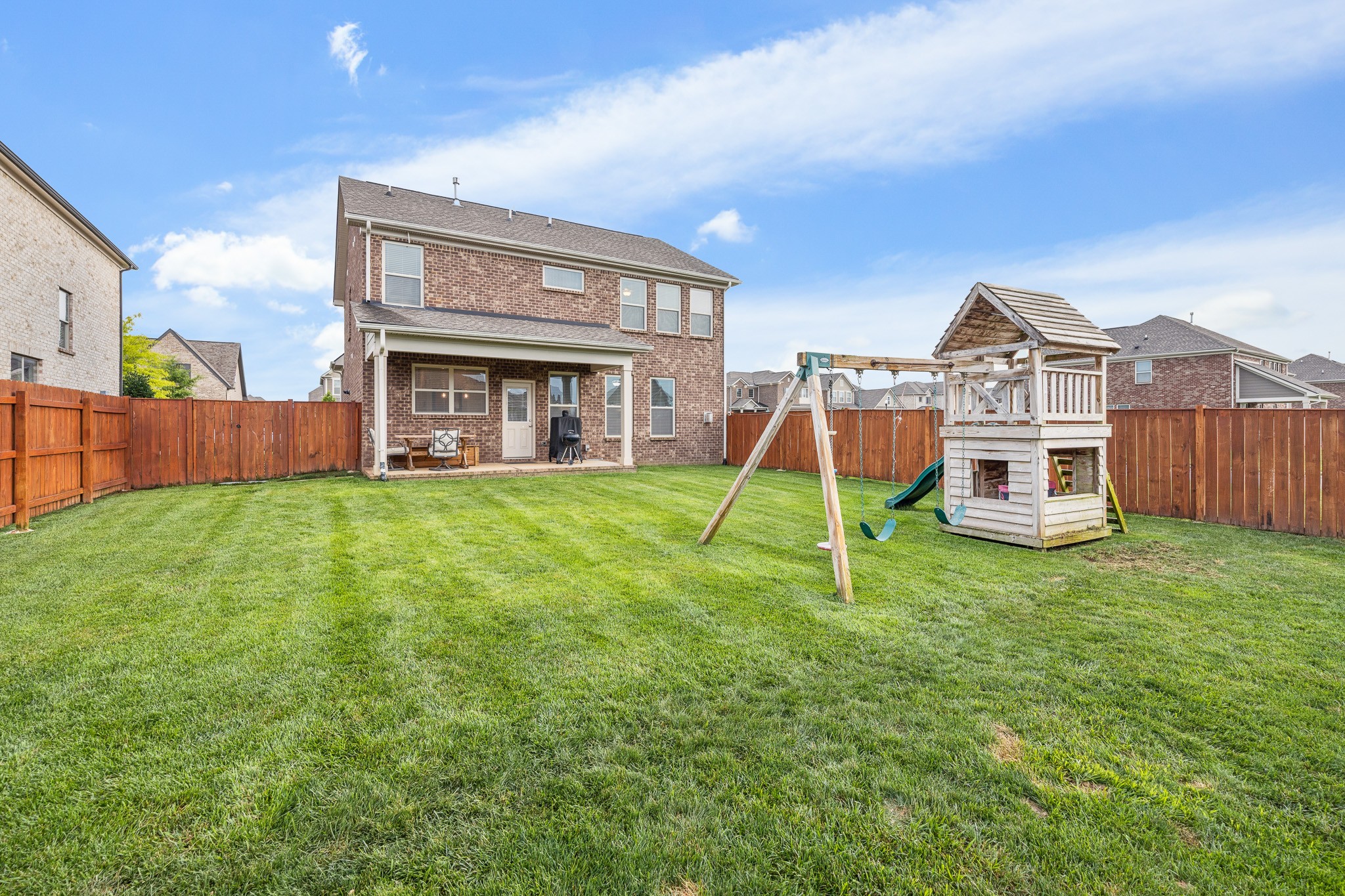 905 Sapphire Dr Property Photo 32