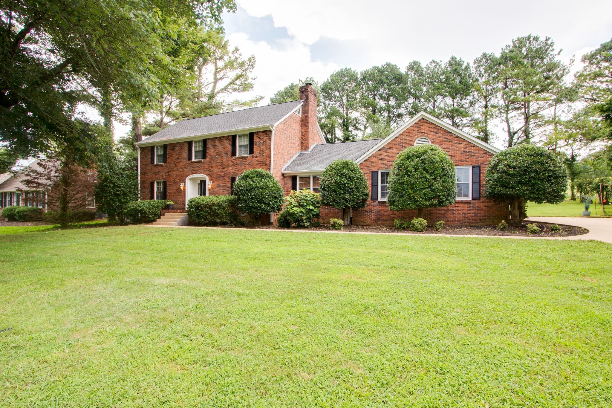 201 Stoneybrook Rd Property Photo 1