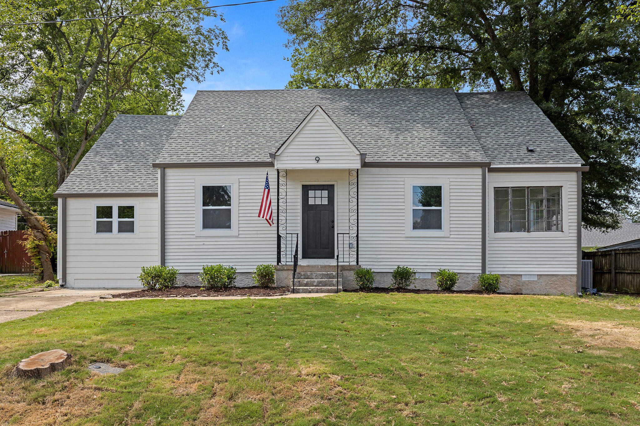9 S Brooks Avenue, S Property Photo 1