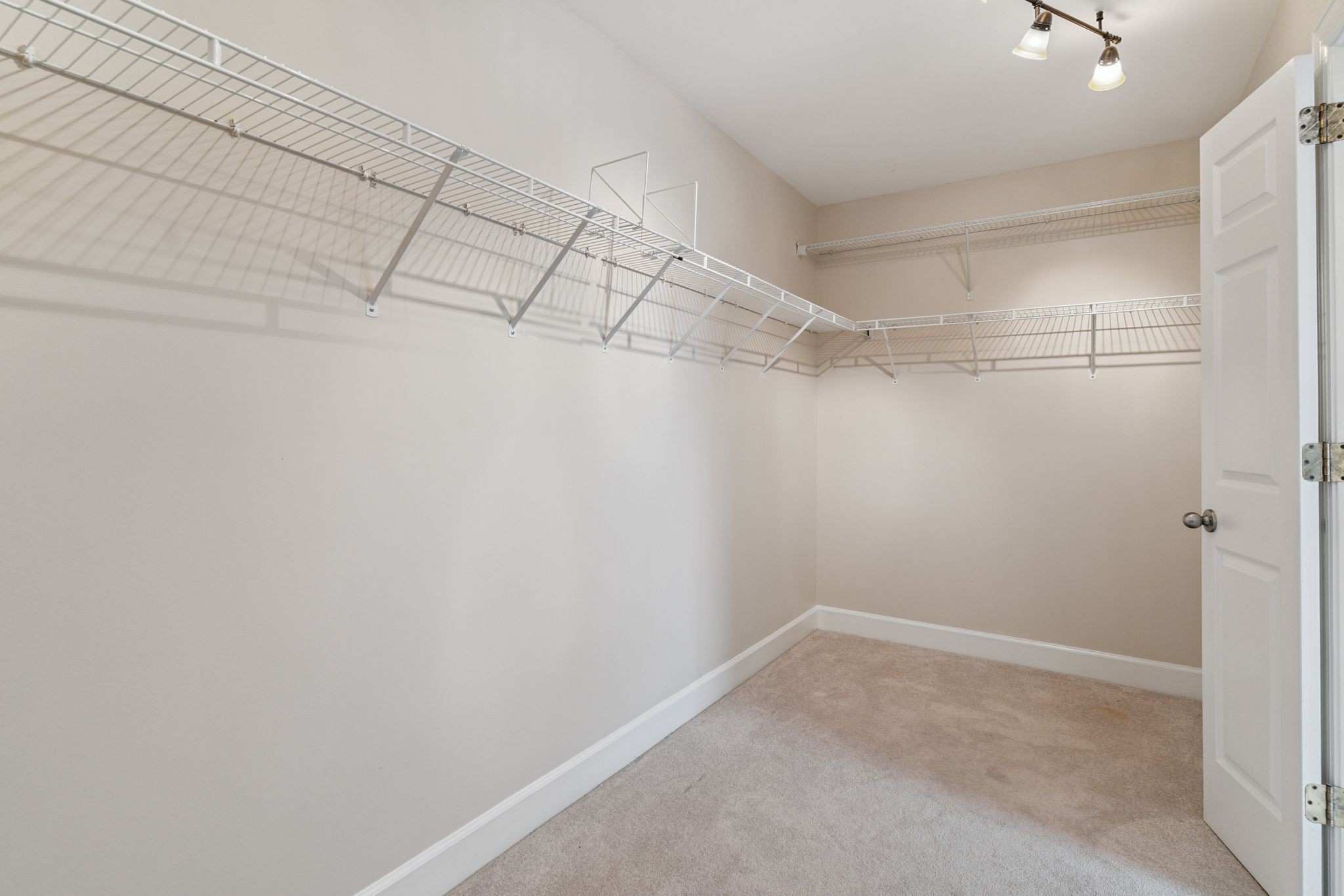 2105 Chels Way Property Photo 30
