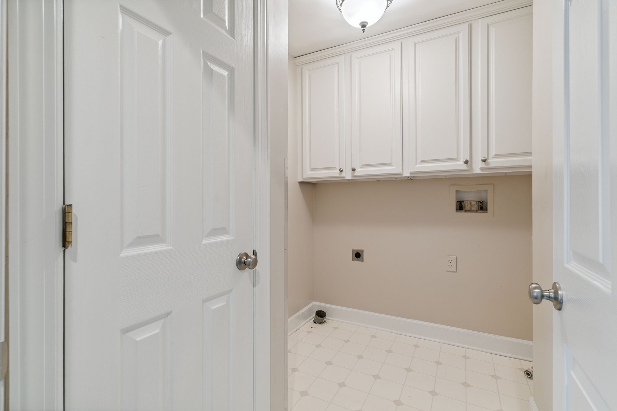 2105 Chels Way Property Photo 37