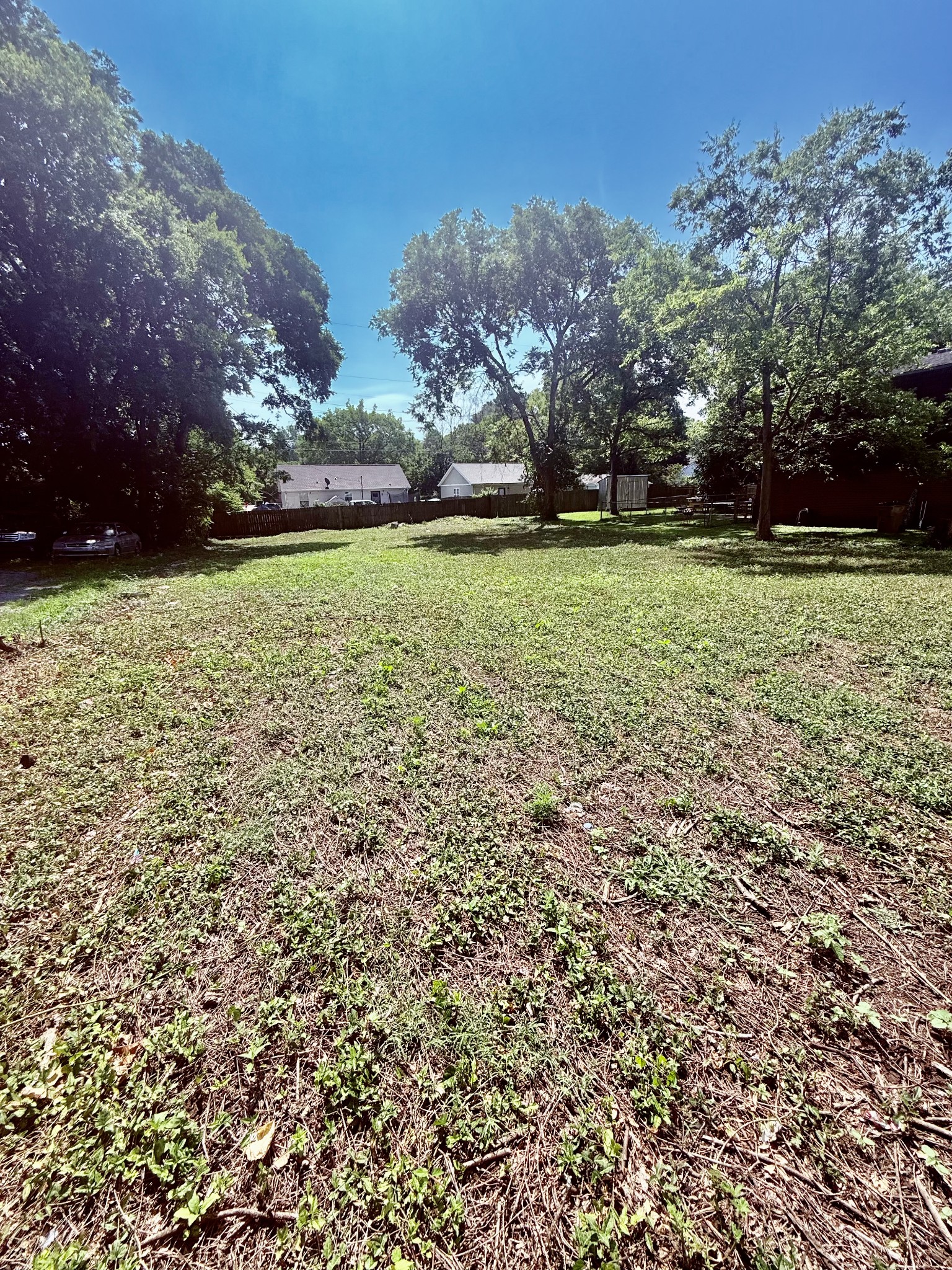 341 Mcarthur Dr Property Photo 2