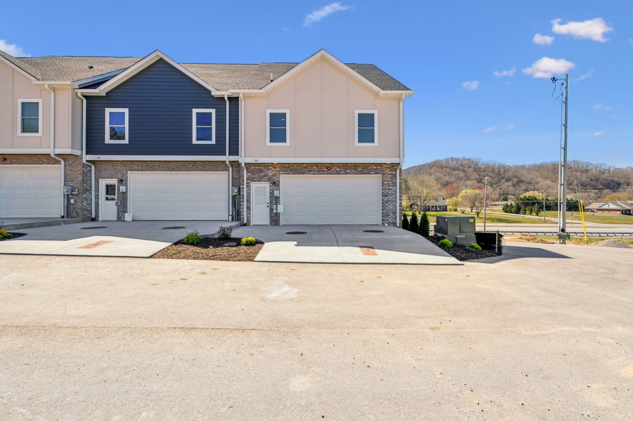 147 Crockett Hills Lane Property Photo 1