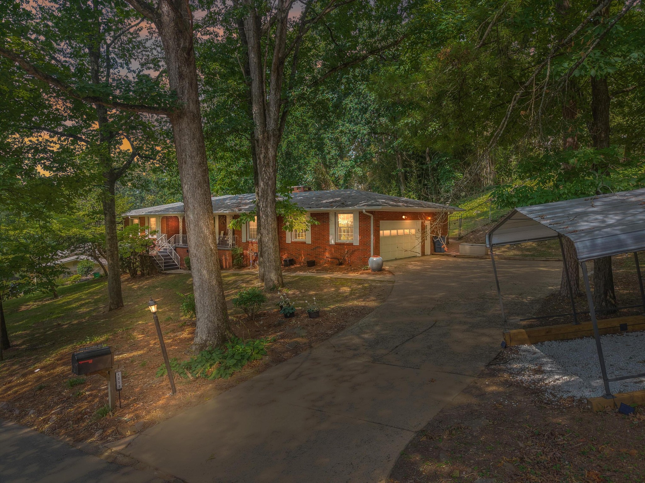 1059 Balmoral Drive Property Photo 1