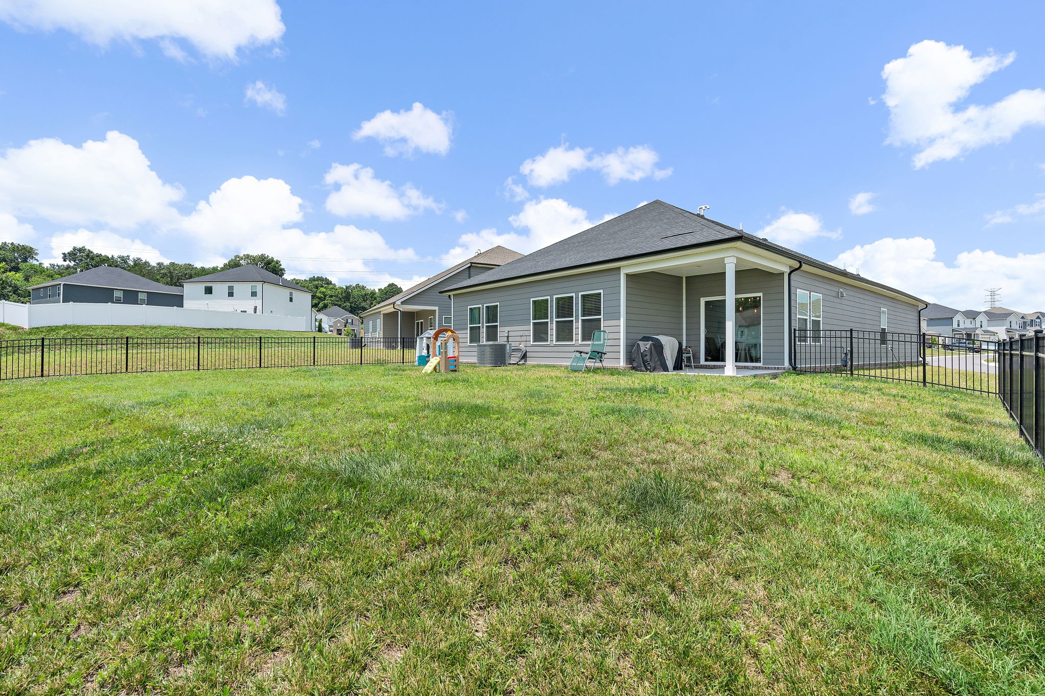 685 Castle Rd Property Photo 29