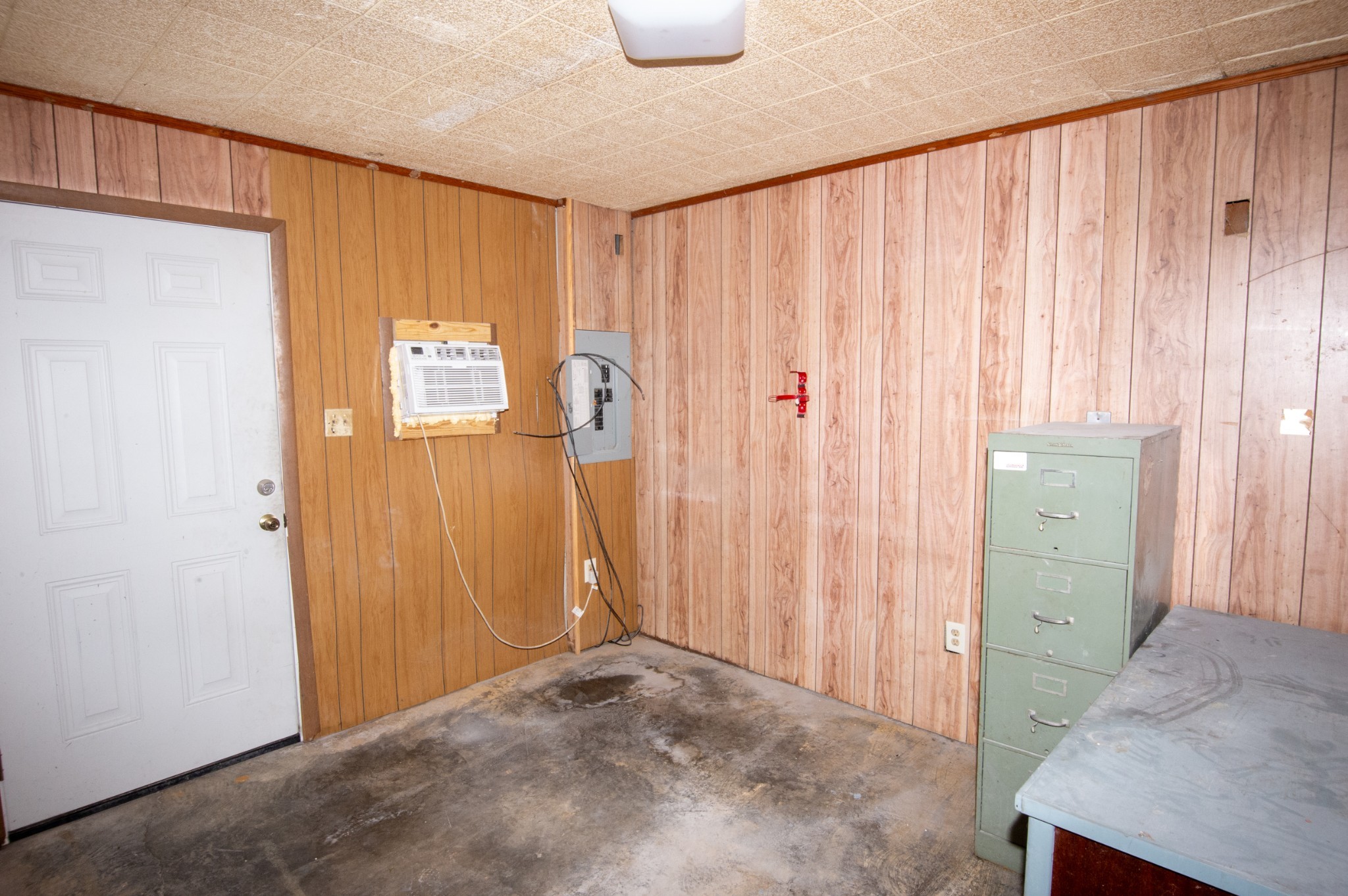 1683 Madison St Property Photo 12