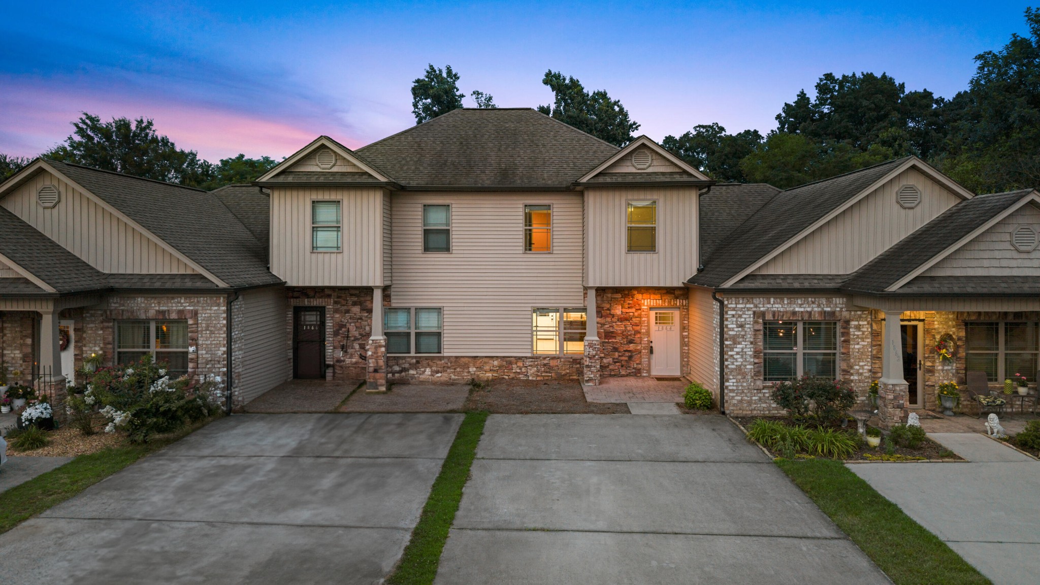 1864 Gate Tower Way, Ne Property Photo 1