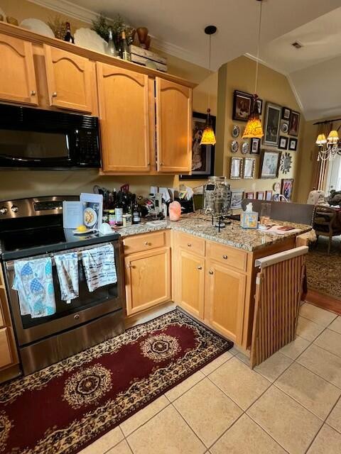 931 Callaway Court Property Photo 7