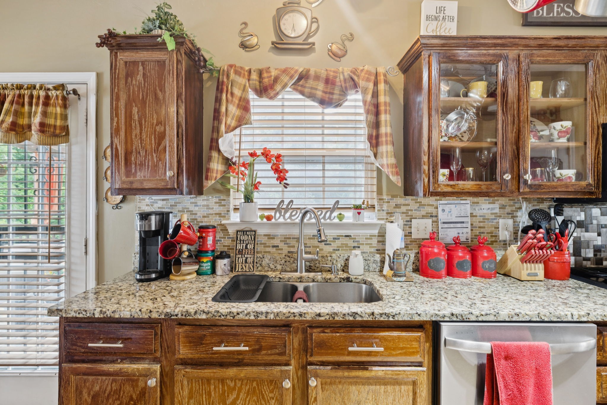 125 Kendall Park Dr Property Photo 11