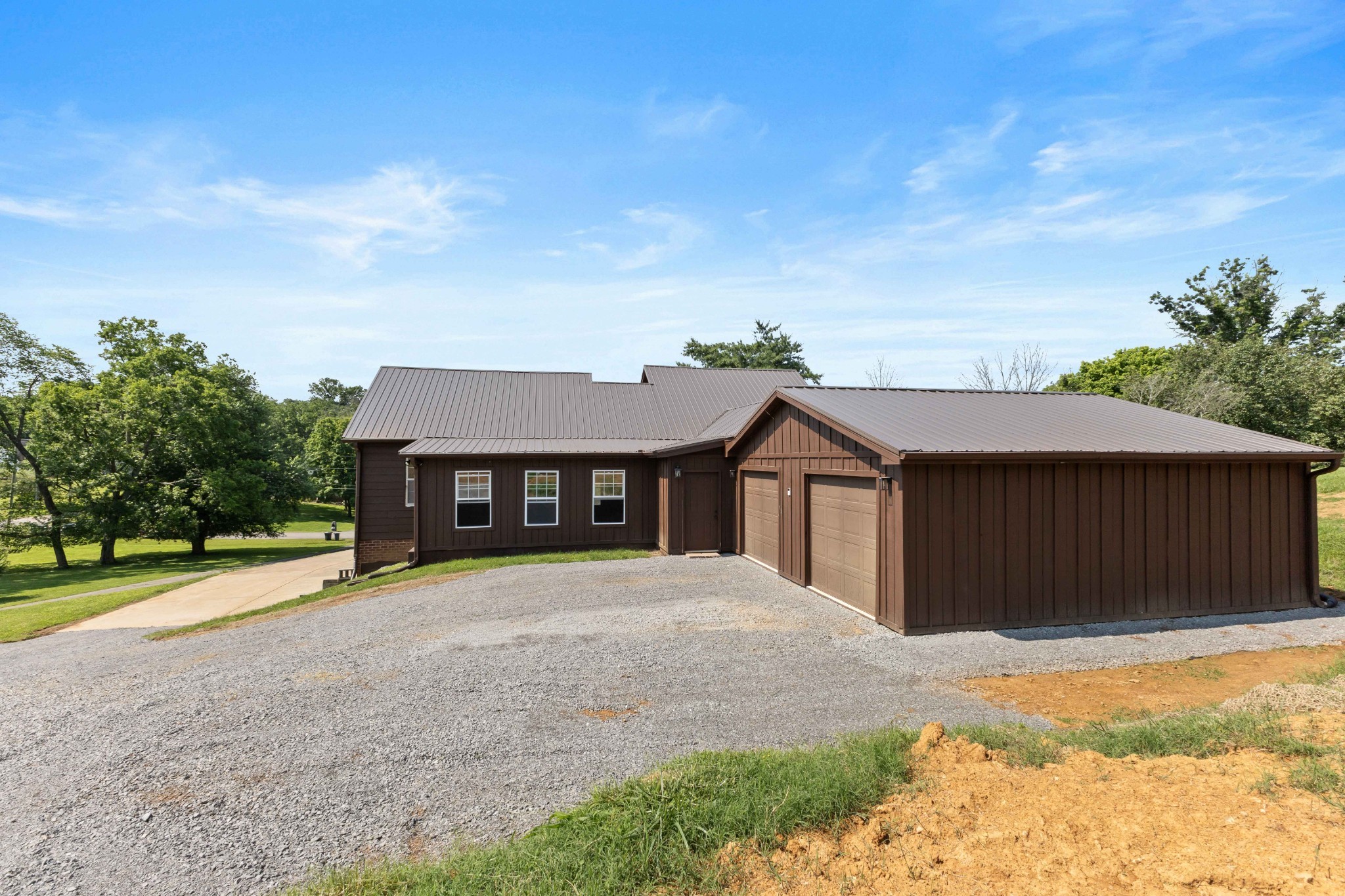 10 Welcome Ln Property Photo 8