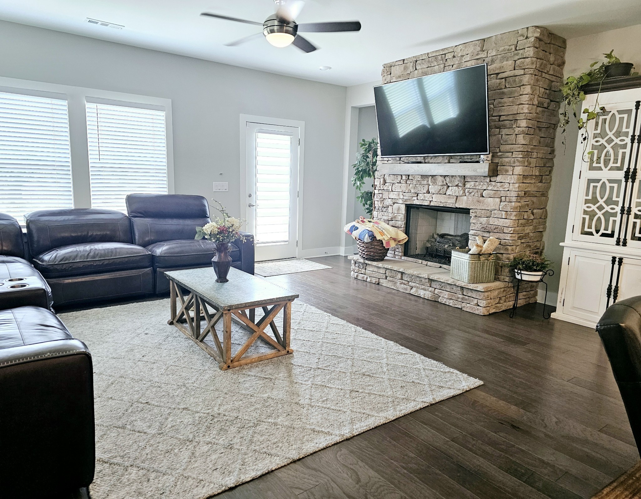 513 Kipton Trl Property Photo 8