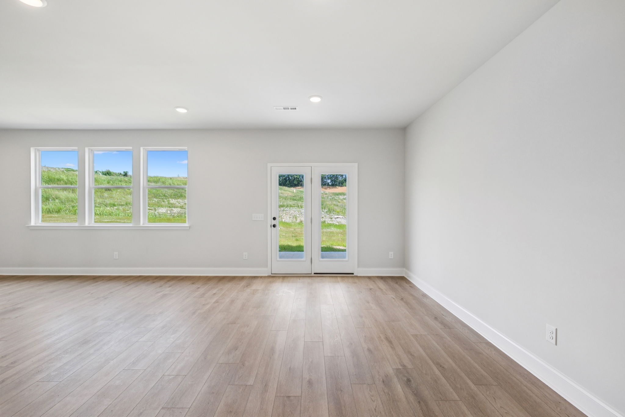 124 Emeline Way Property Photo 8