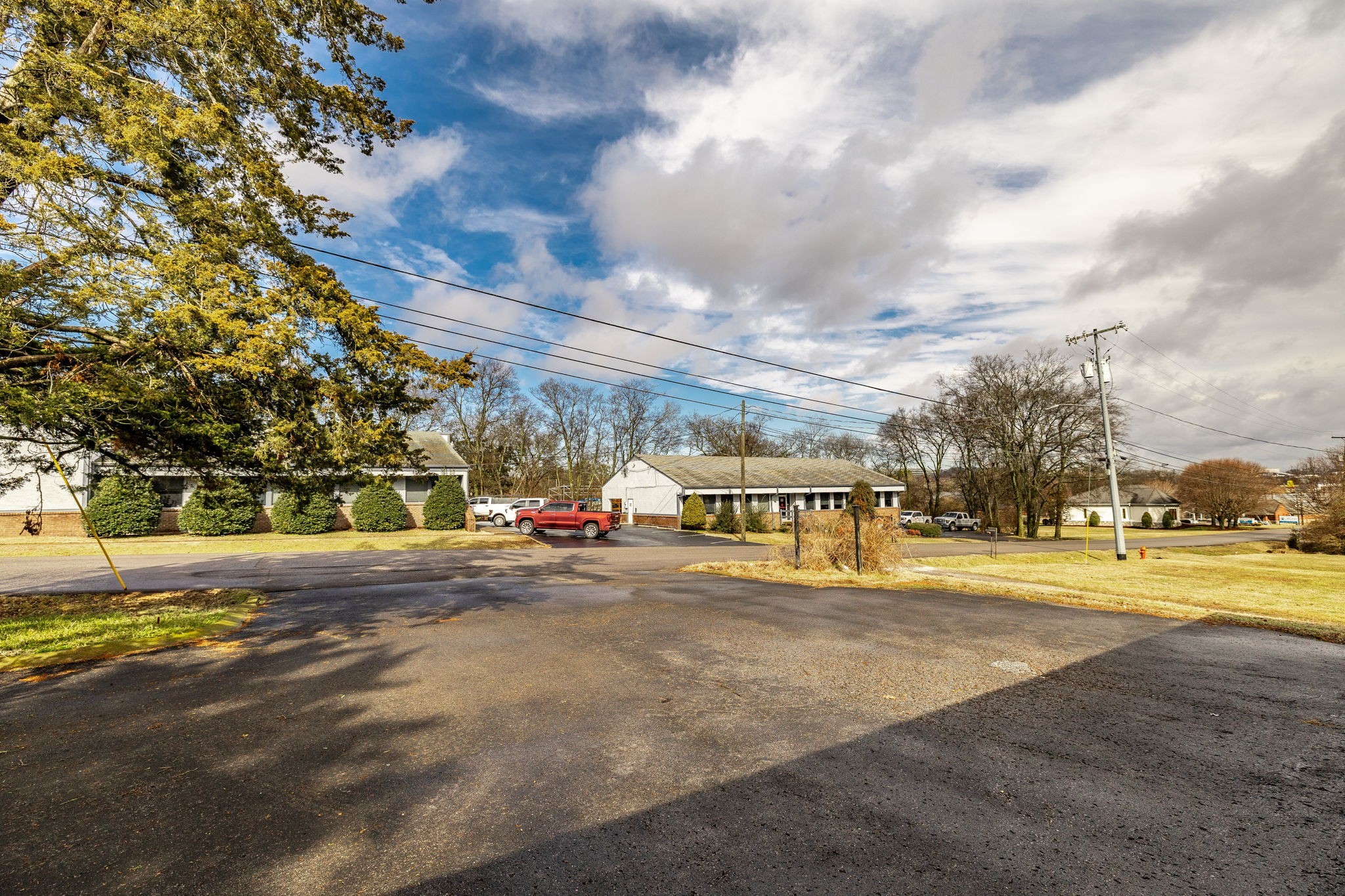 124 Glancy St Property Photo 7