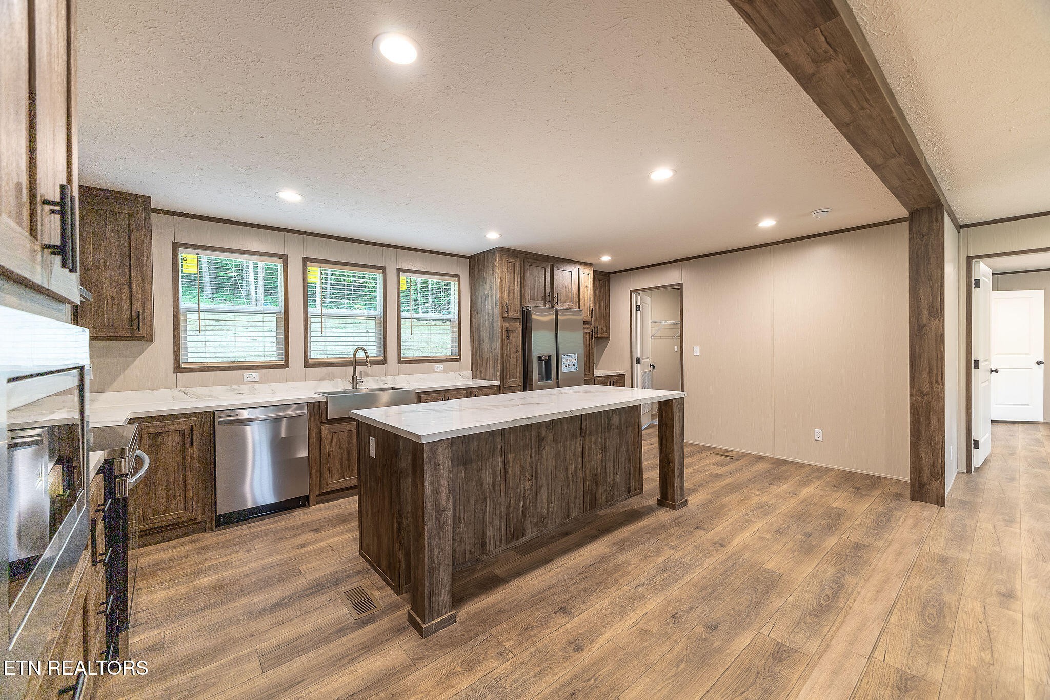 9875 Corporate Park Drive Property Photo 9