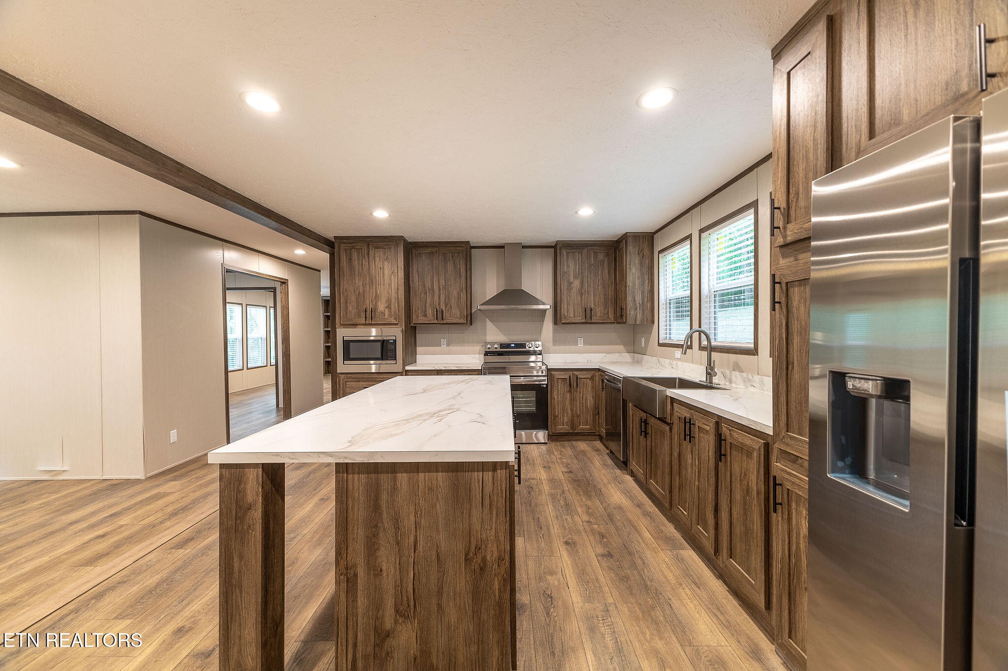 9875 Corporate Park Drive Property Photo 10