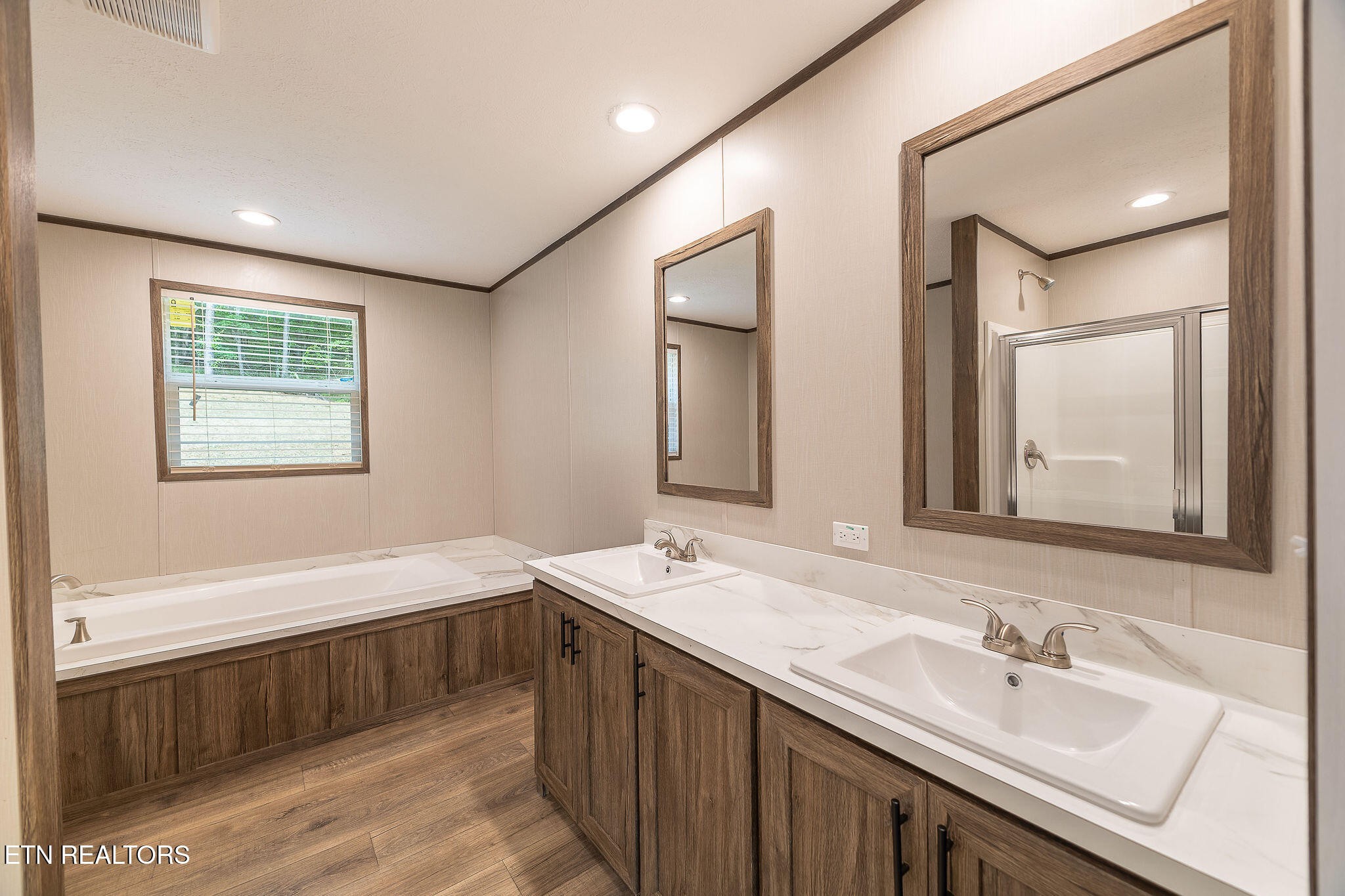 9875 Corporate Park Drive Property Photo 20