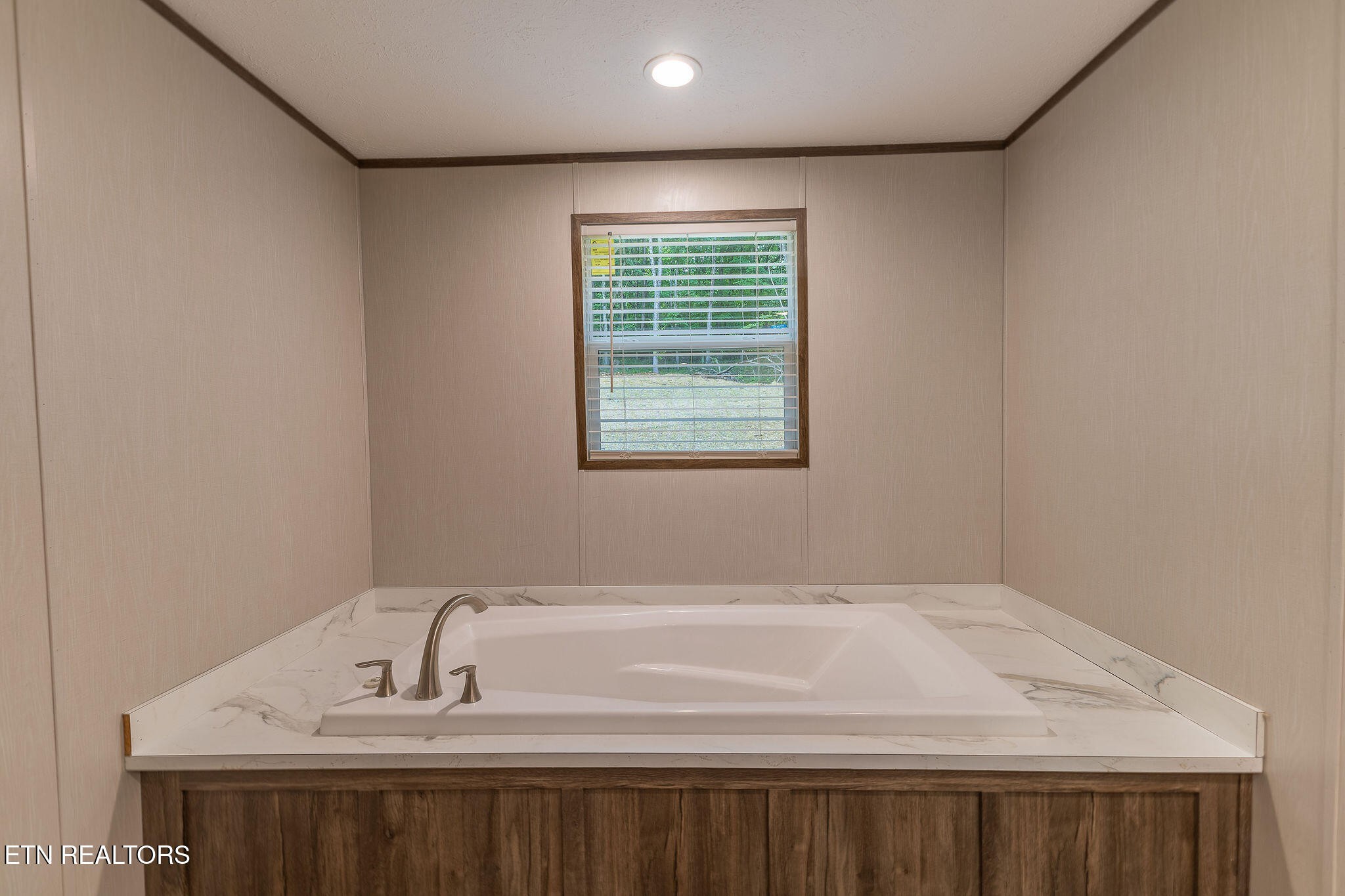 9875 Corporate Park Drive Property Photo 21