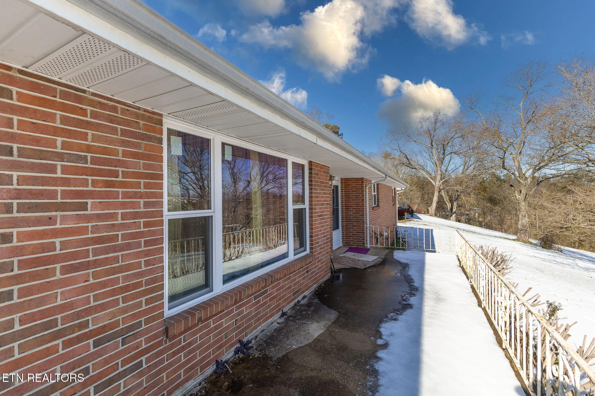 639 Mccrary St Property Photo 3