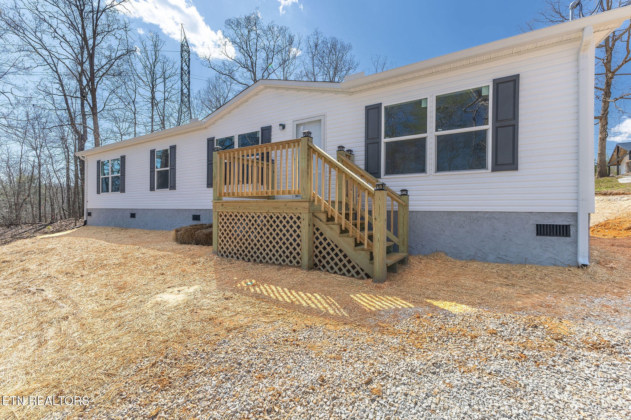 158 Leisure Lane Property Photo 3