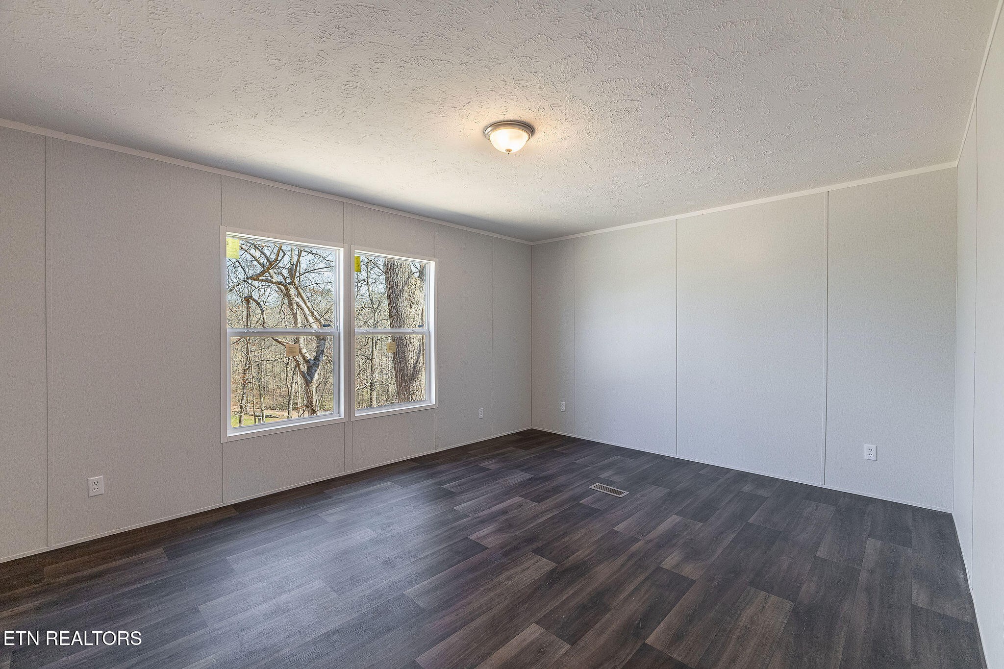 158 Leisure Lane Property Photo 8