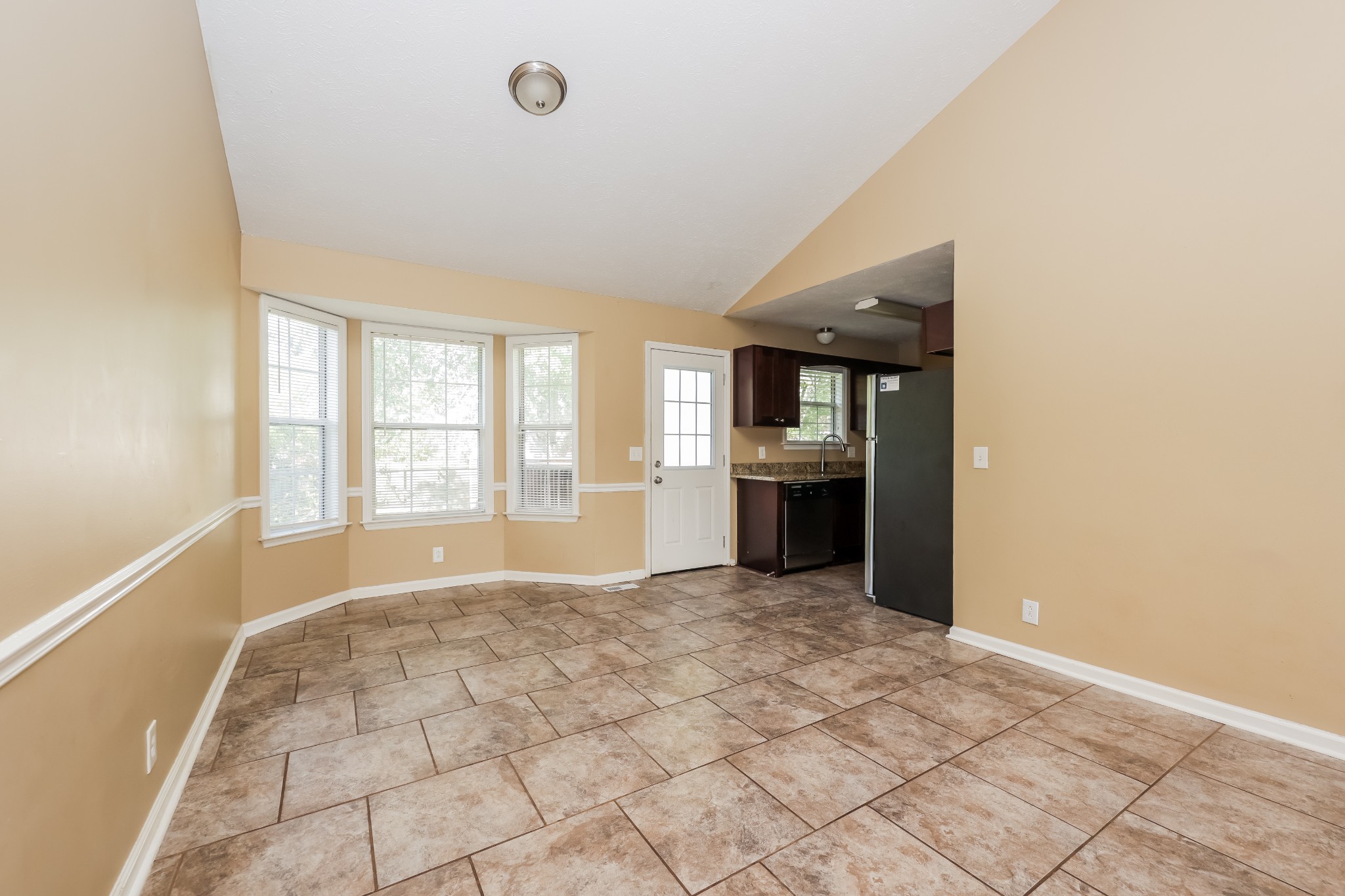 1805 Hickory Lawn Ct Property Photo 4