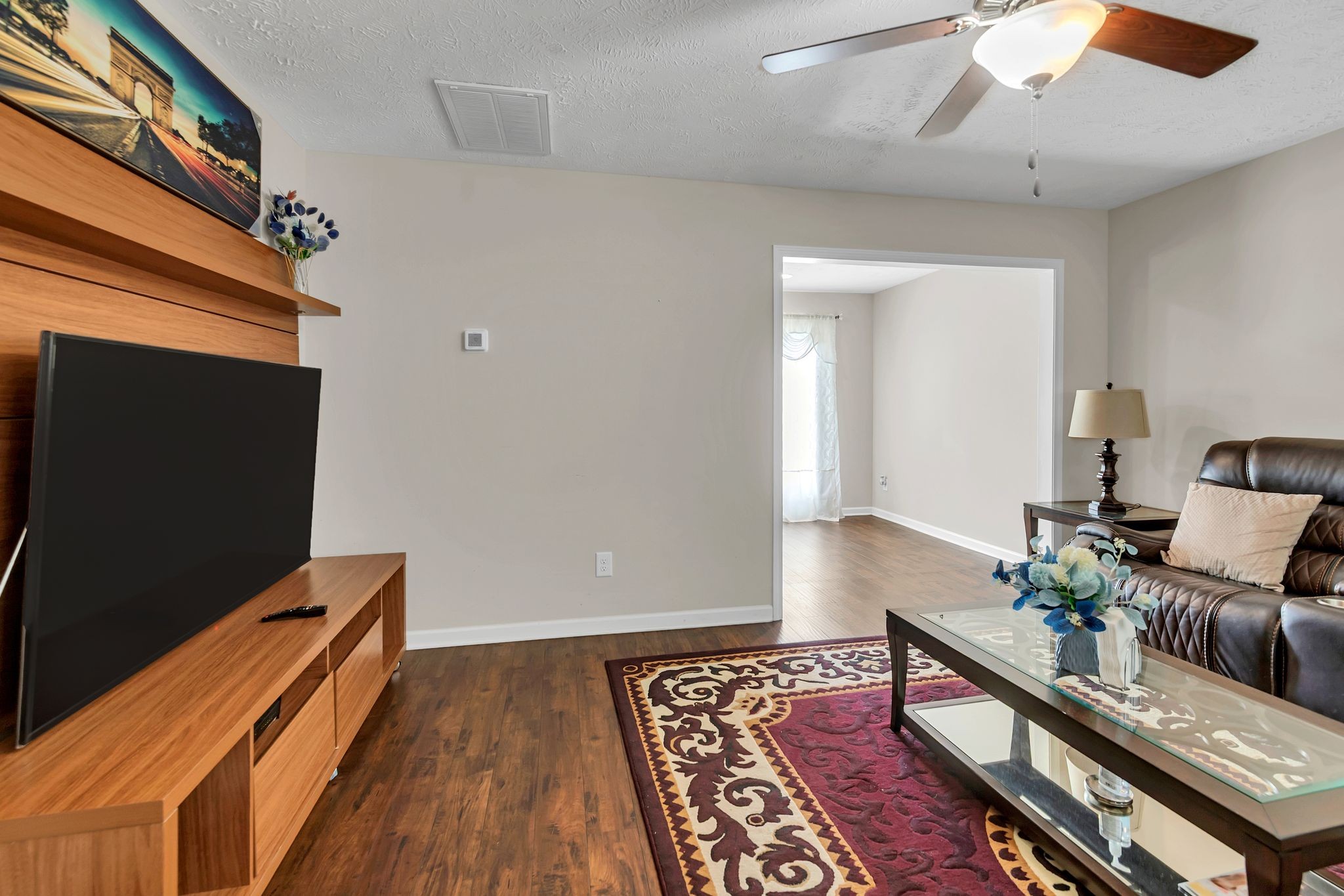 7427 Maroney Dr Property Photo 3