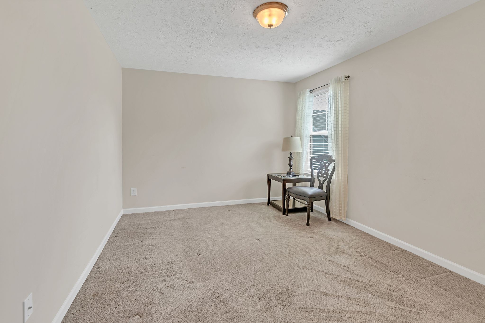 7427 Maroney Dr Property Photo 14