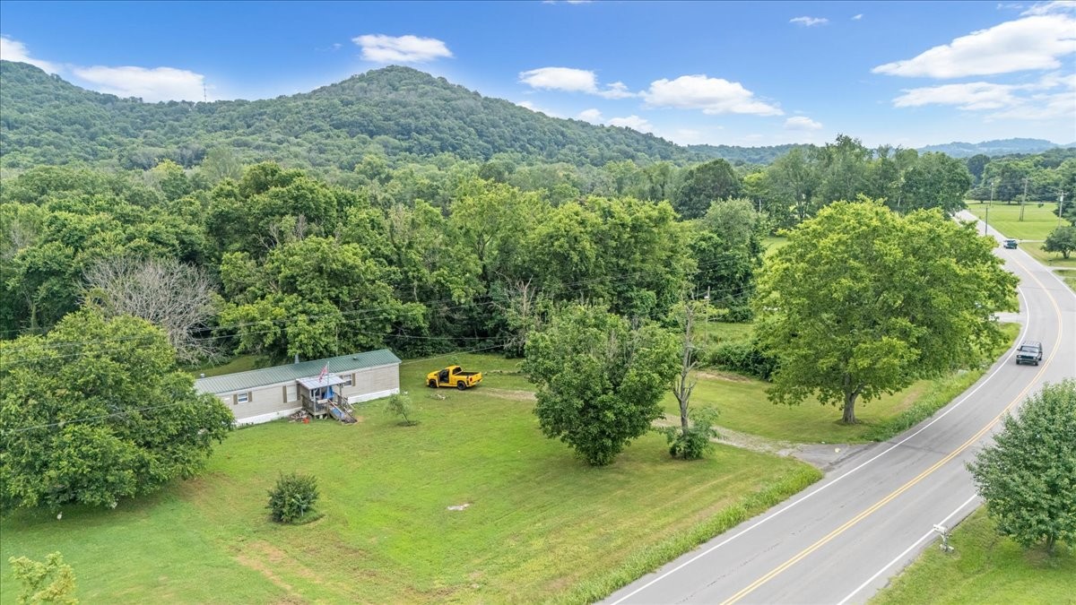 4364 Peytonsville Trinity Rd Property Photo 2
