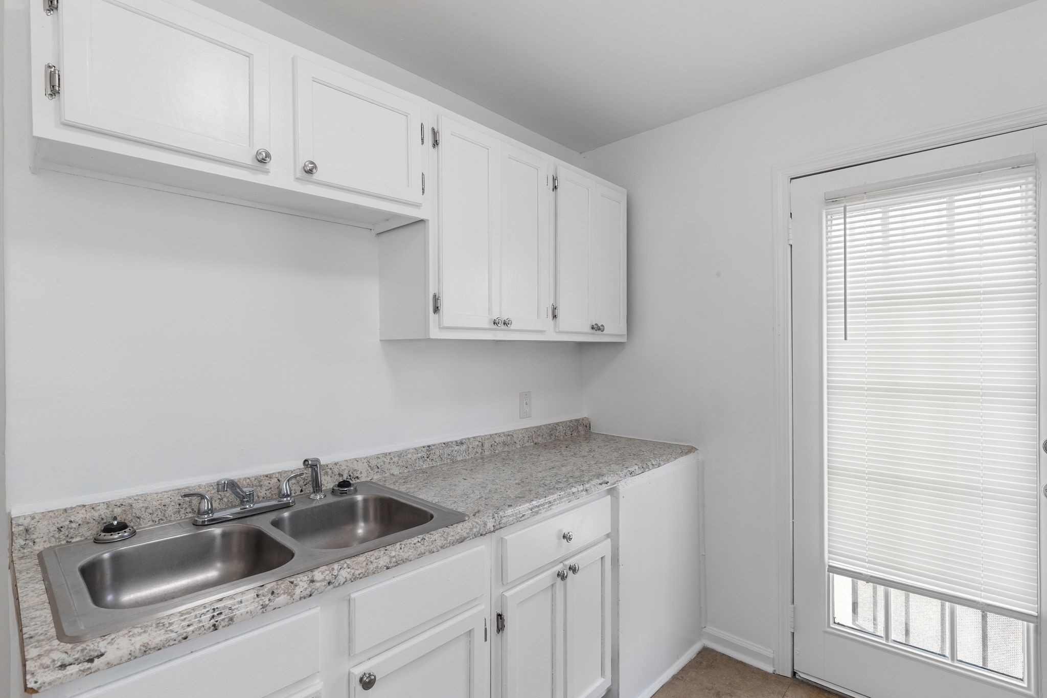 1606 14th Ave, N Property Photo 15