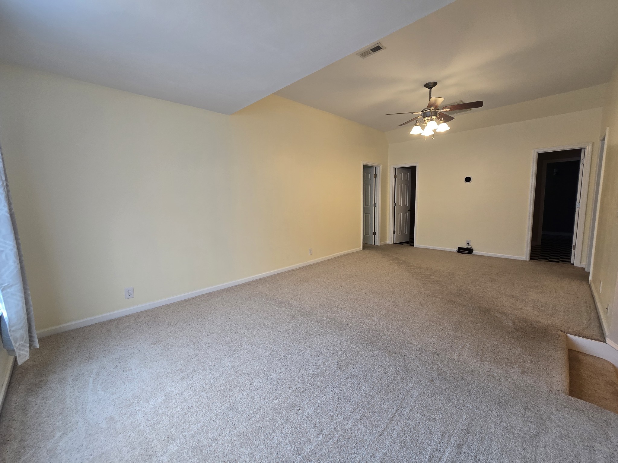 232 Pebble Glen Dr Property Photo 17