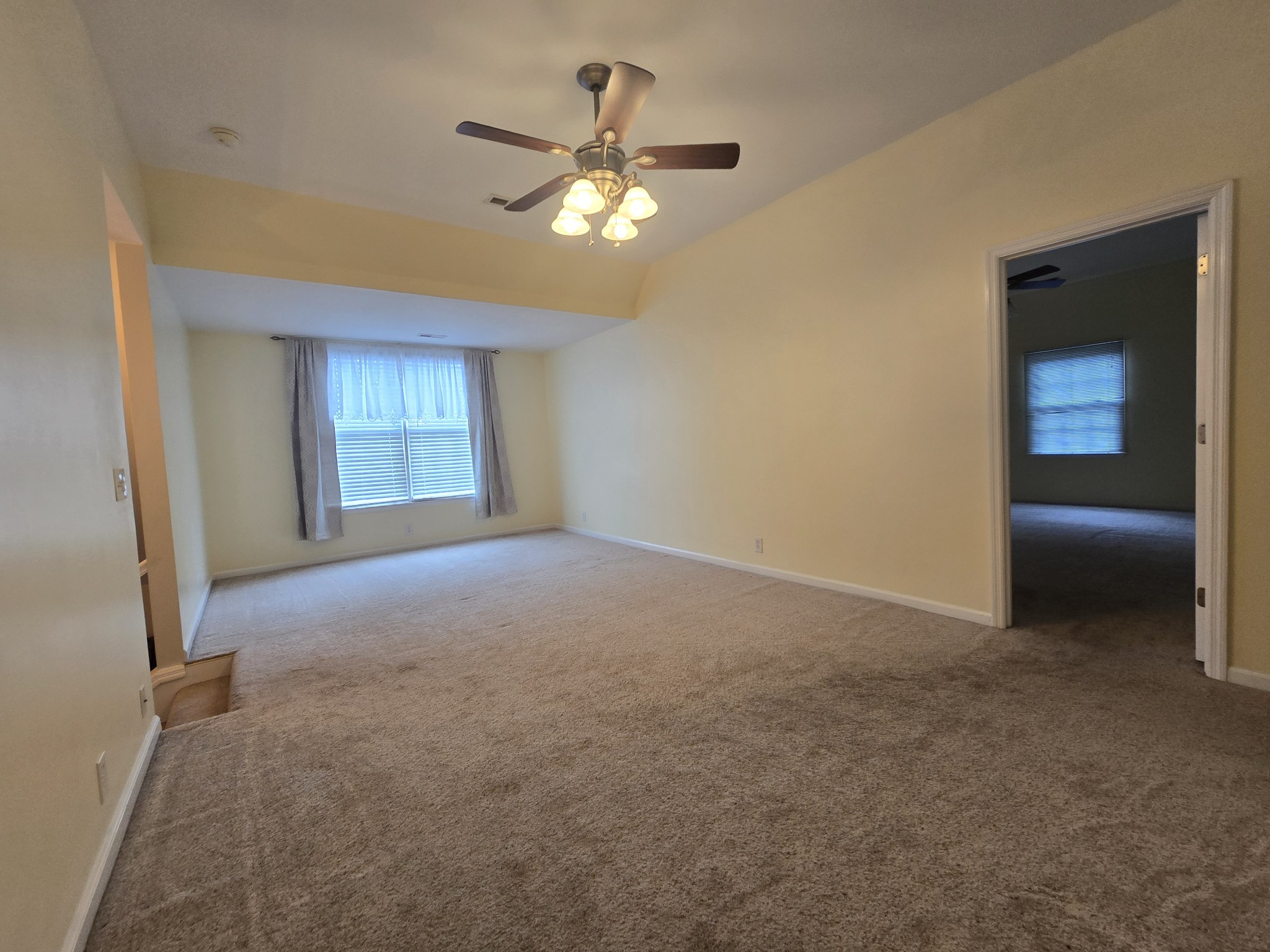 232 Pebble Glen Dr Property Photo 18