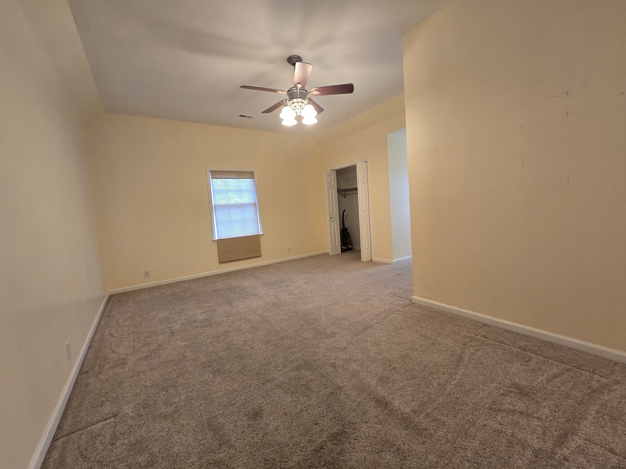 232 Pebble Glen Dr Property Photo 19
