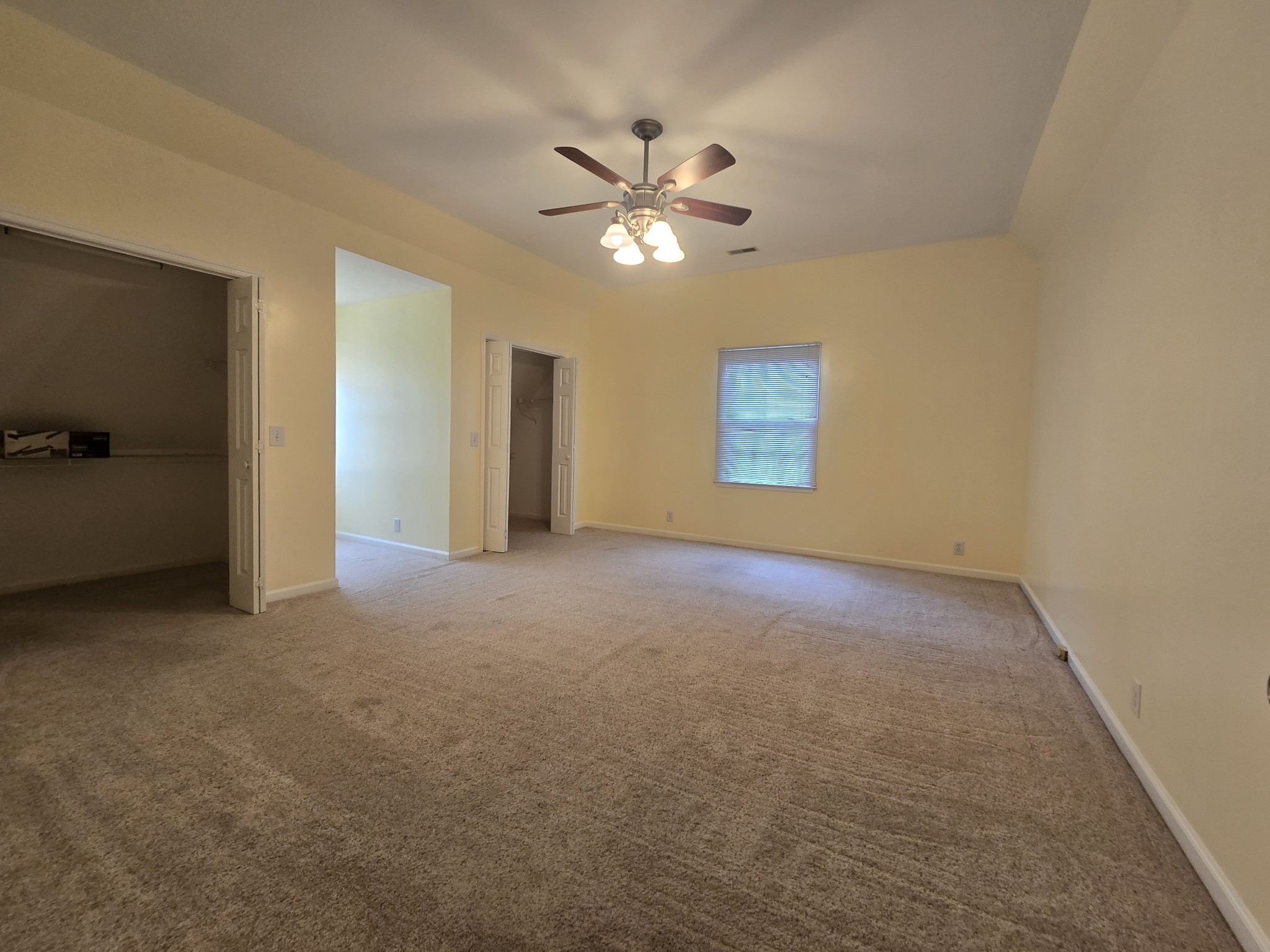 232 Pebble Glen Dr Property Photo 21