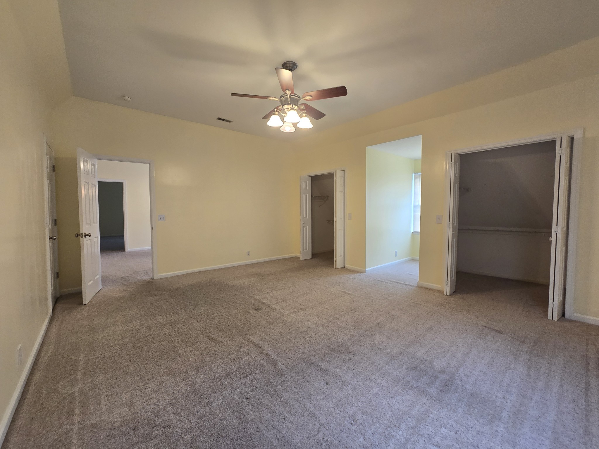 232 Pebble Glen Dr Property Photo 22