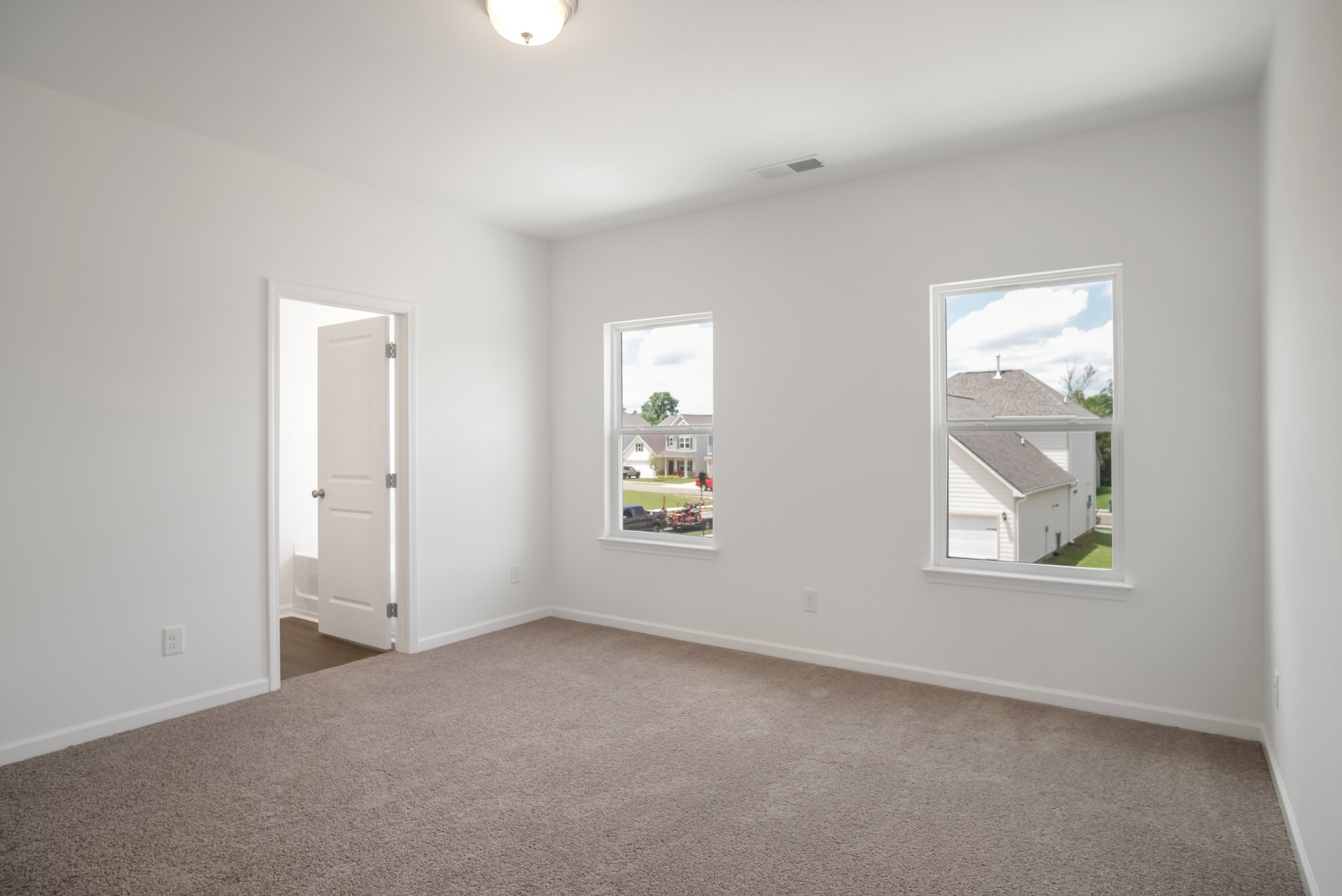 202 Gunnersbury Dr Property Photo 13