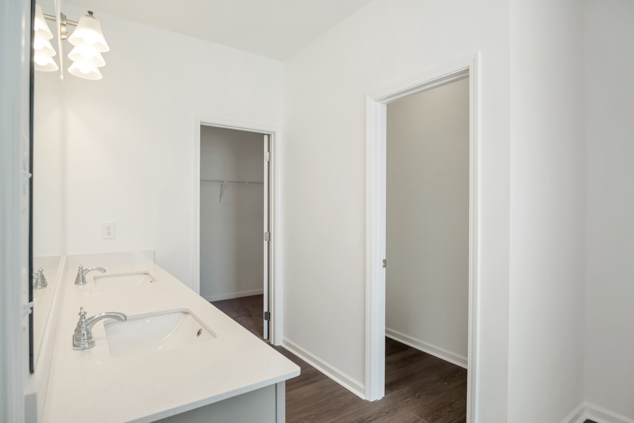 202 Gunnersbury Dr Property Photo 14